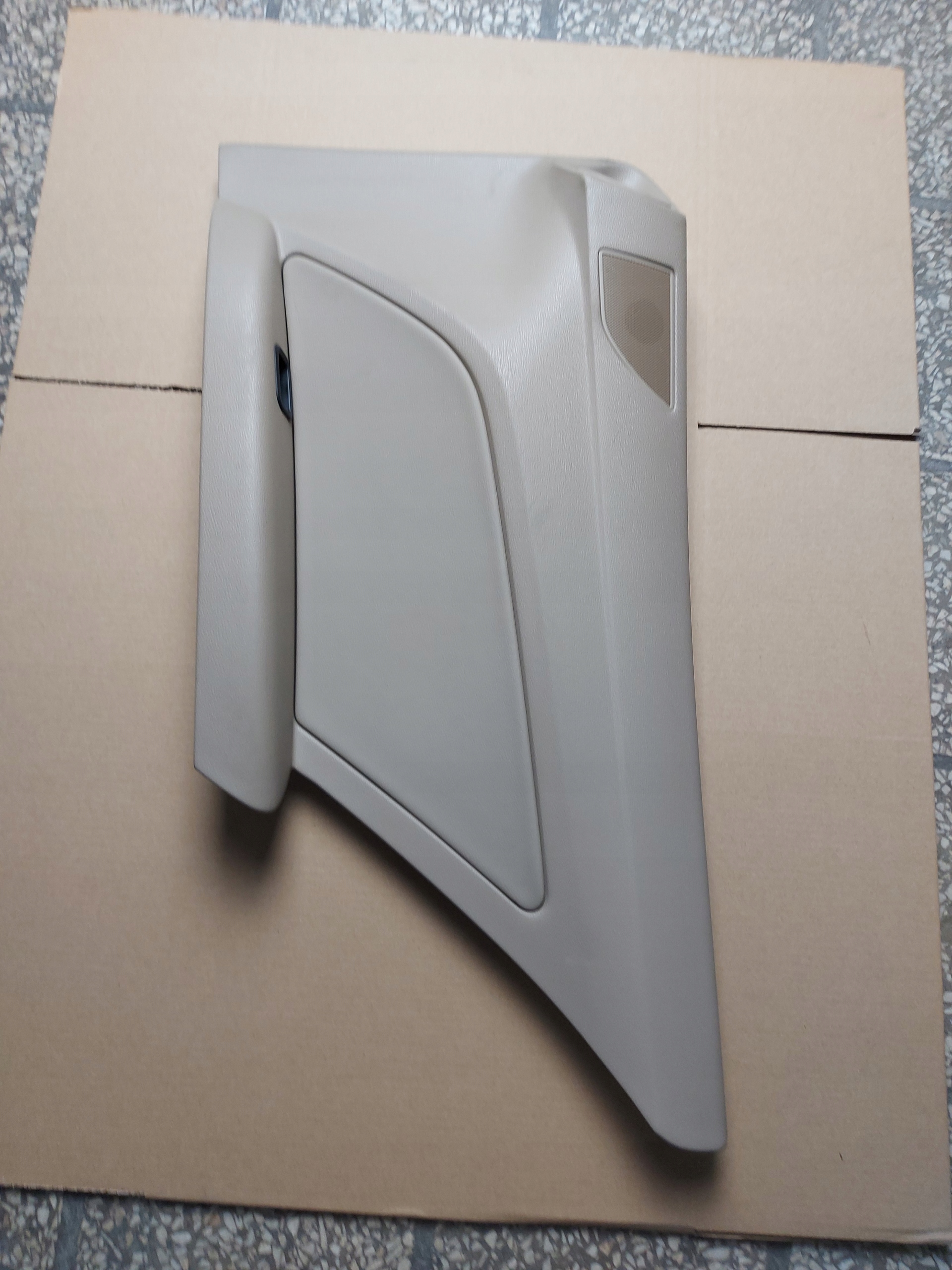 side upholstery right rear part MERCEDES E COUPE W207 OE