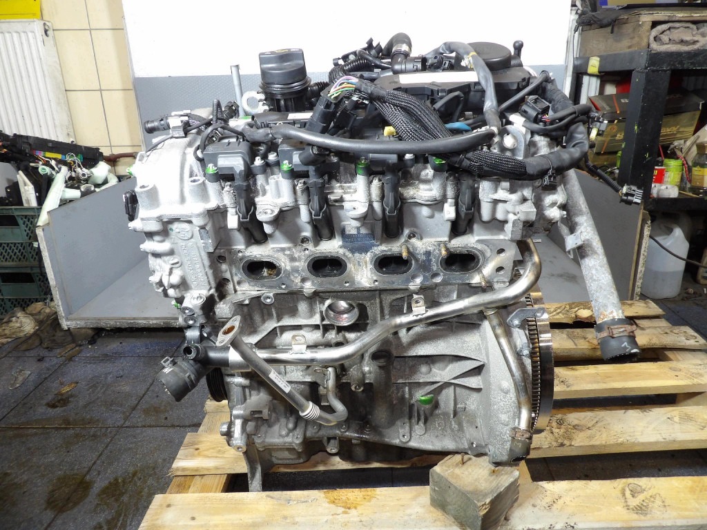 motor 1.6CGI 156KM 270910 INFINITI Q30