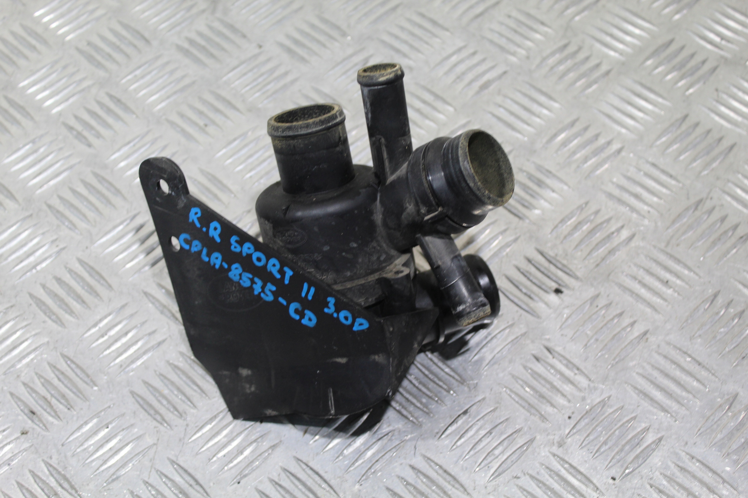 csomag TERMOSTATU RANGE ROVER SPORT II 2 L494