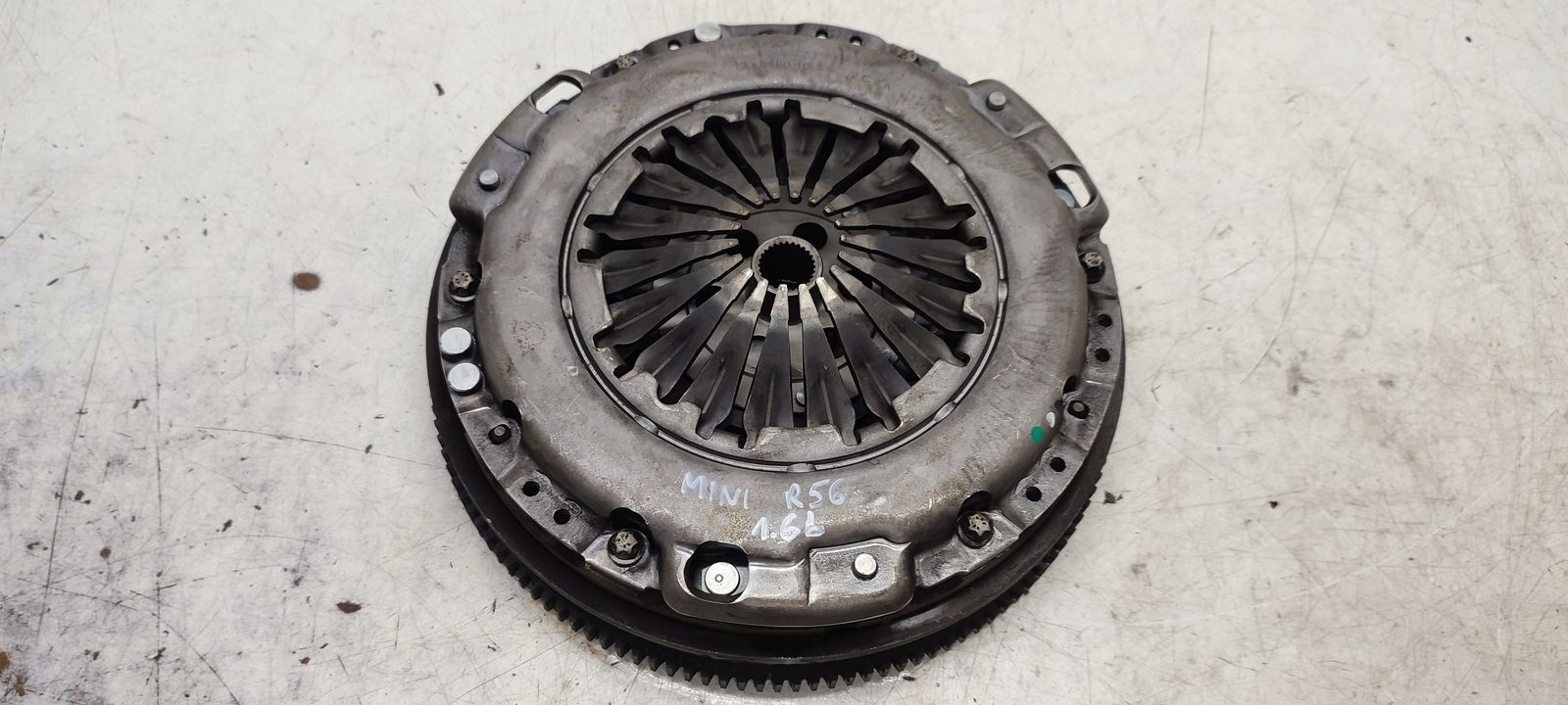 dual mass flywheel clutch disc pressure plate Mini R56 1,6 T