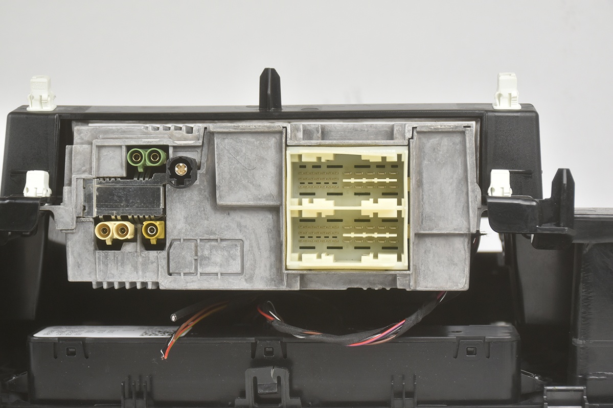 RADIO display * PANEL RADIA MERCEDES SPRINTER 907 910 A9108270600