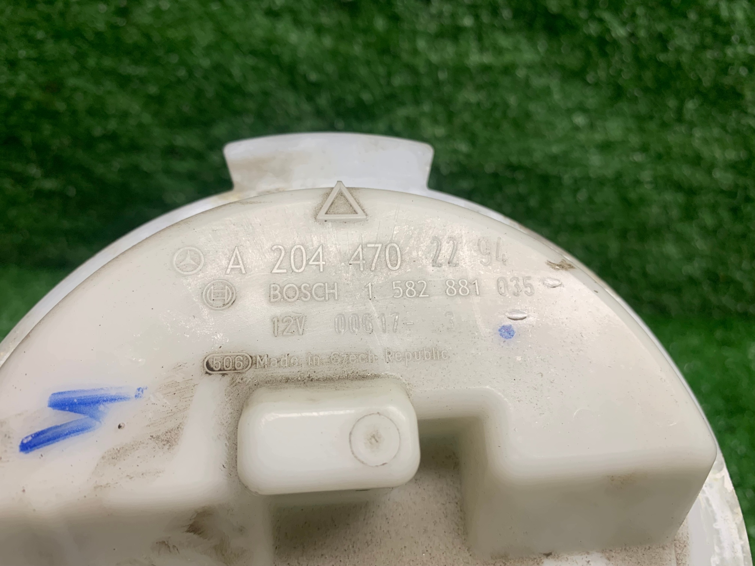 feed pump MERCEDES W204 2.2 CDI A2044702294