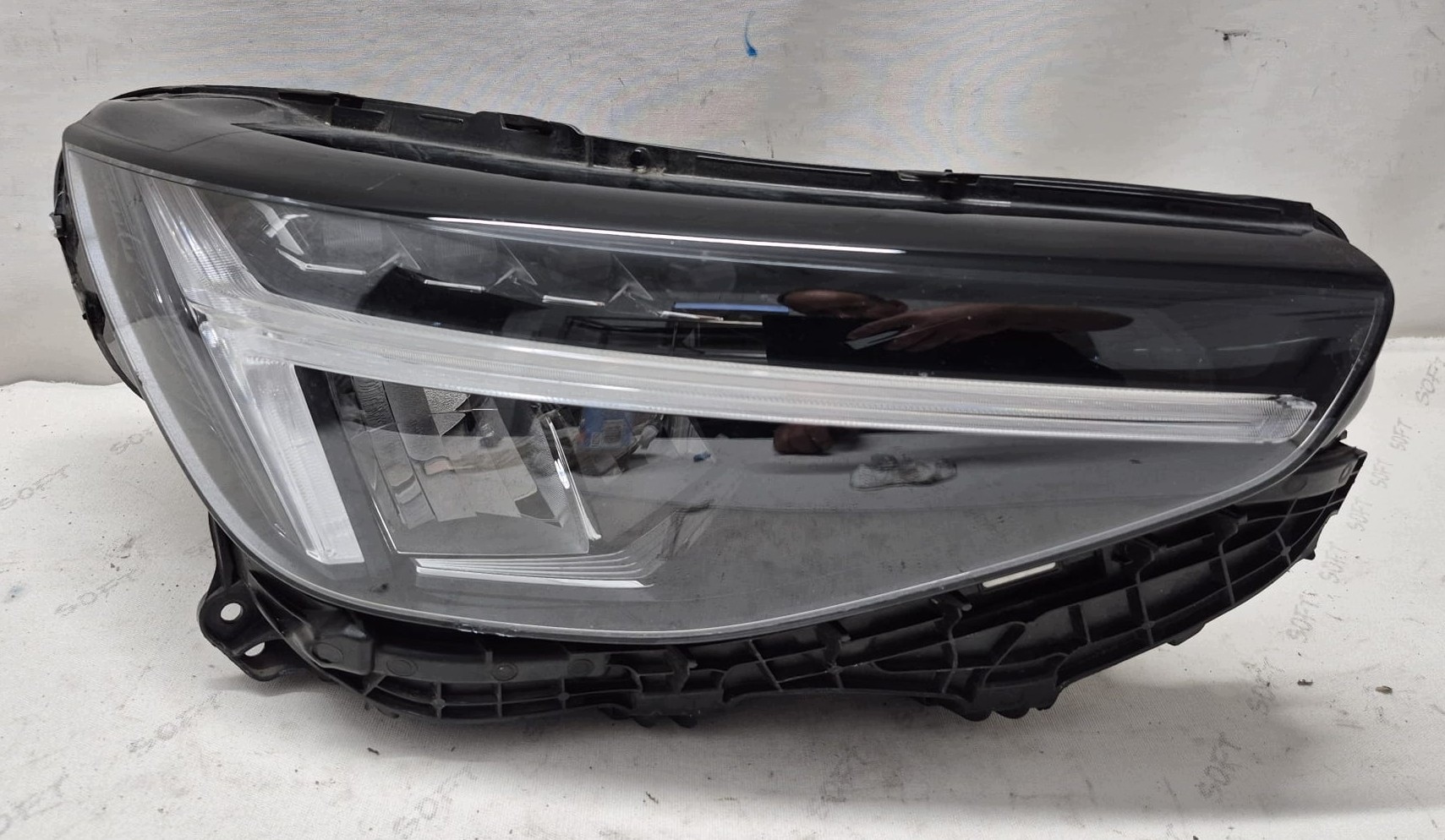 VOLVO XC40 II LIFT 22- light right front front FULL LED 32404666