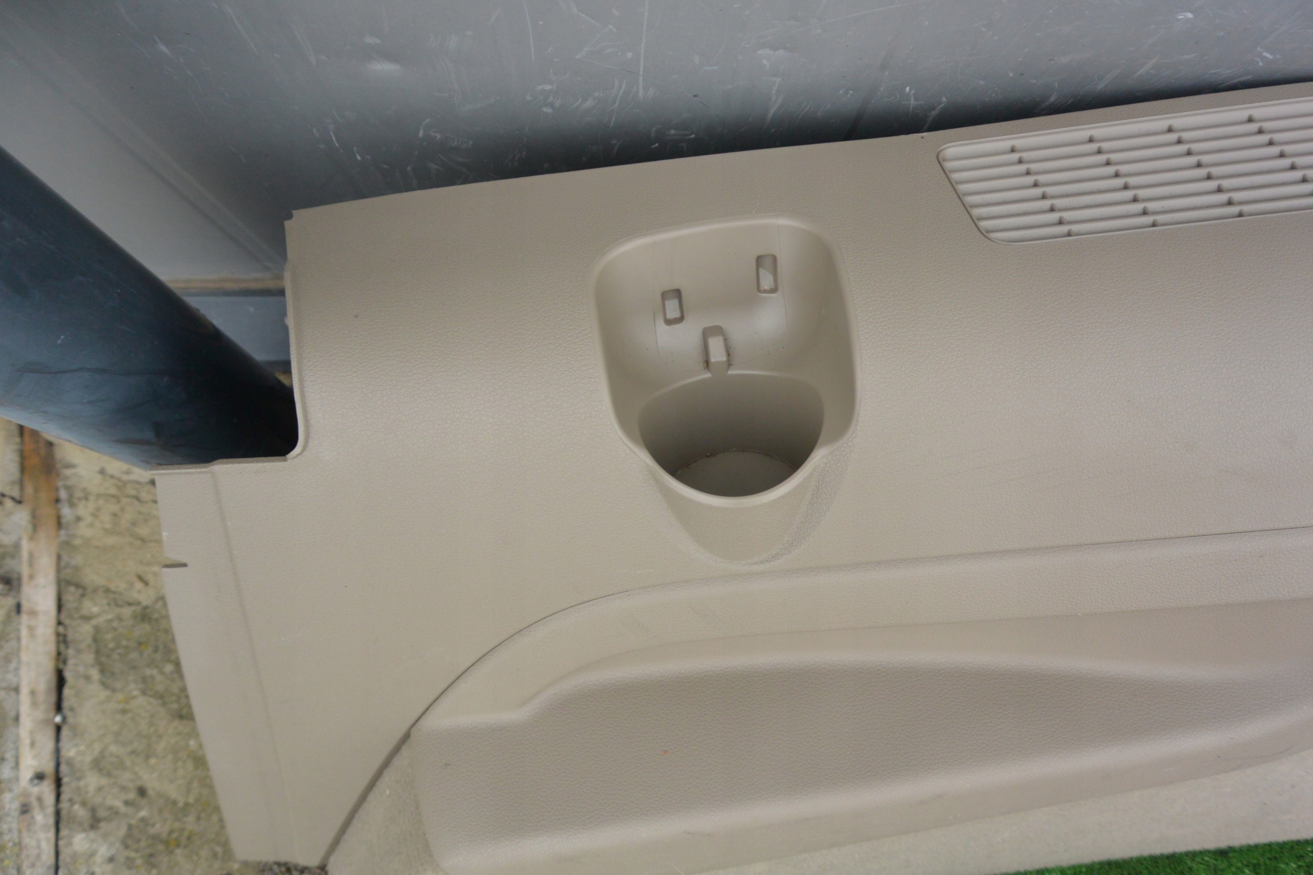 boot upholstery LIFT left right beige AUDI Q7 4L
