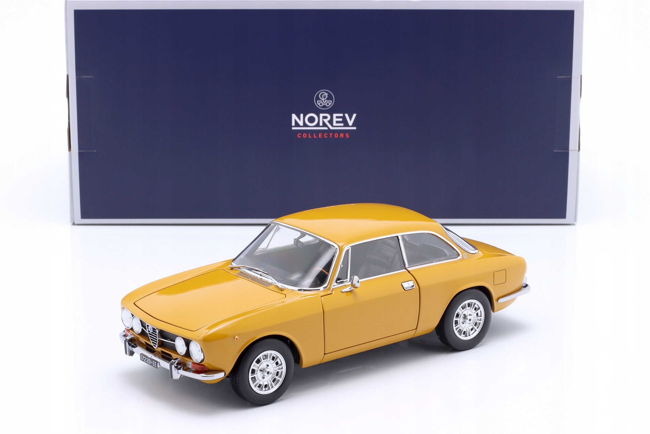 Norev Alfa Romeo 1750 Gtv 1970 okrová žlutá 1:18