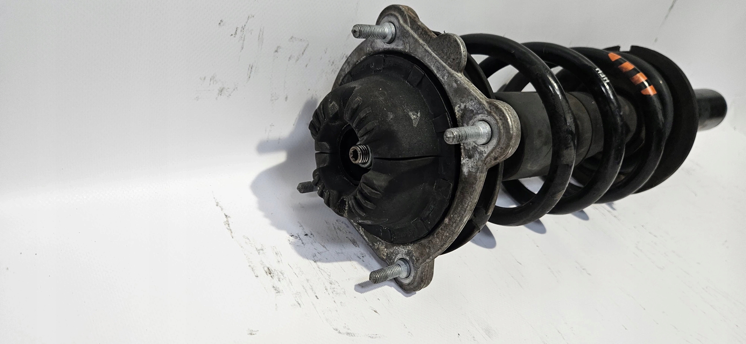 shock absorber right front AUDI A6 C7 4G0413031N