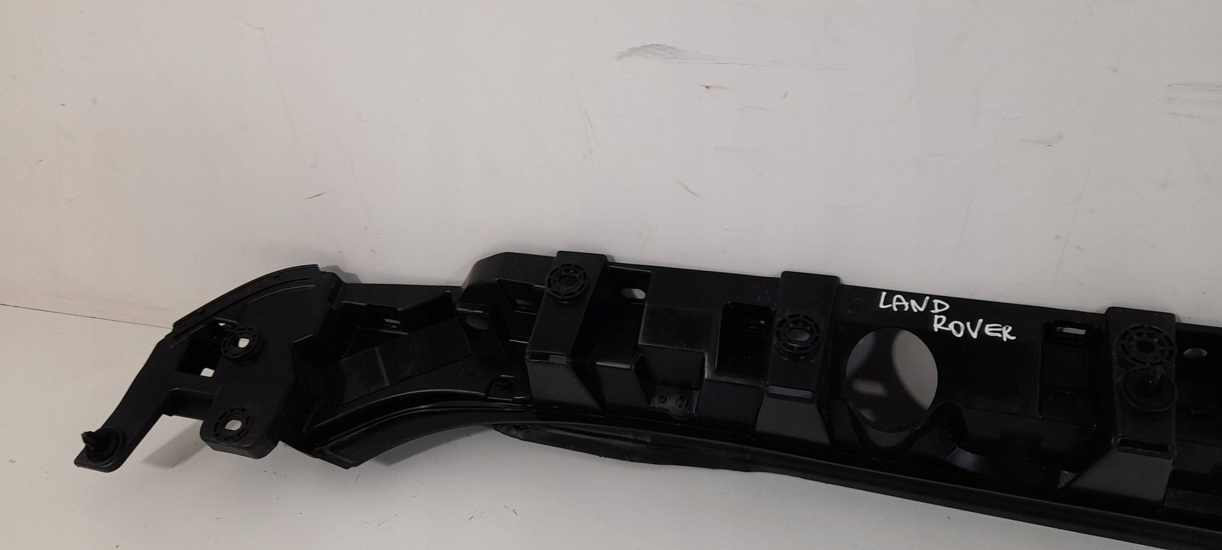 Land Rover Defender Support de lhayon L8B20442A01-PIA-01 (LD22)