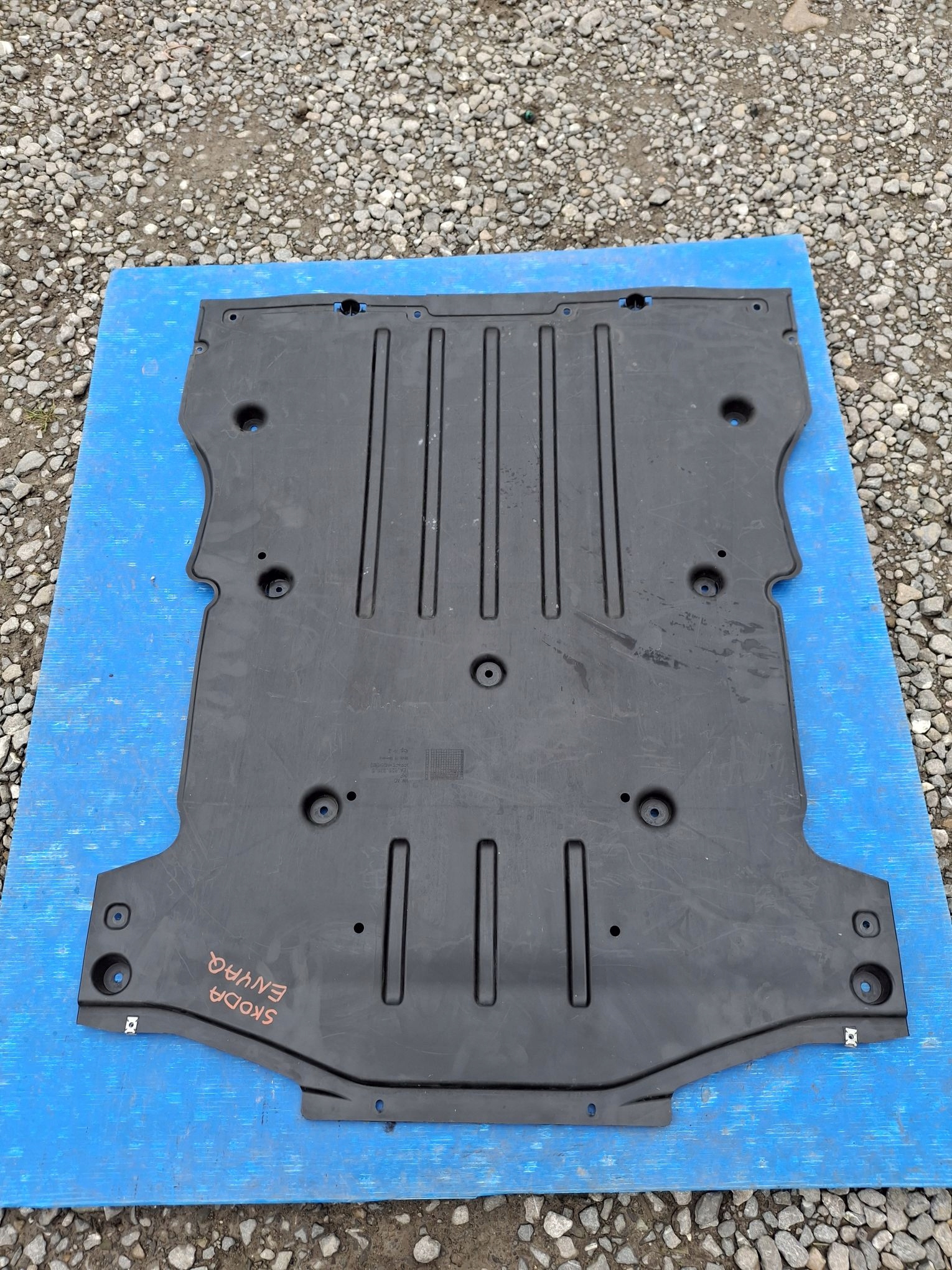cover below engine cover SKODA ENYAQ VW ID.4 2020R->