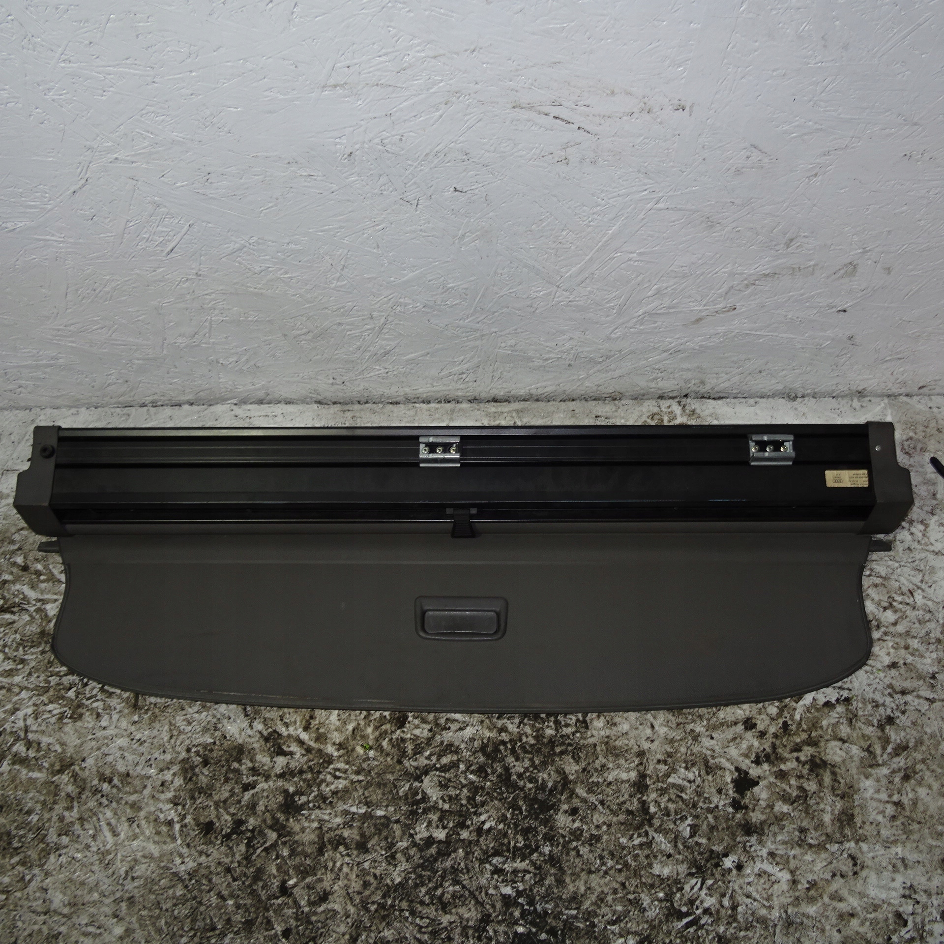 AUDI A4 B6 универсал шторка багажника 8E9863553