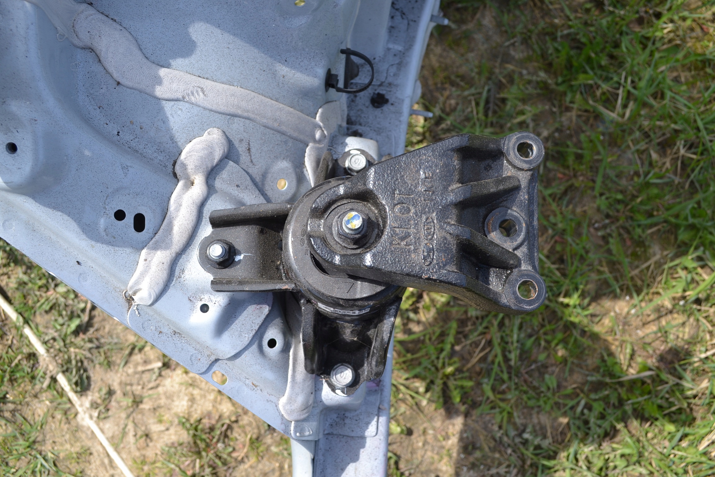 HYUNDAI I20 III 1.0 T-GDI holder engine mount