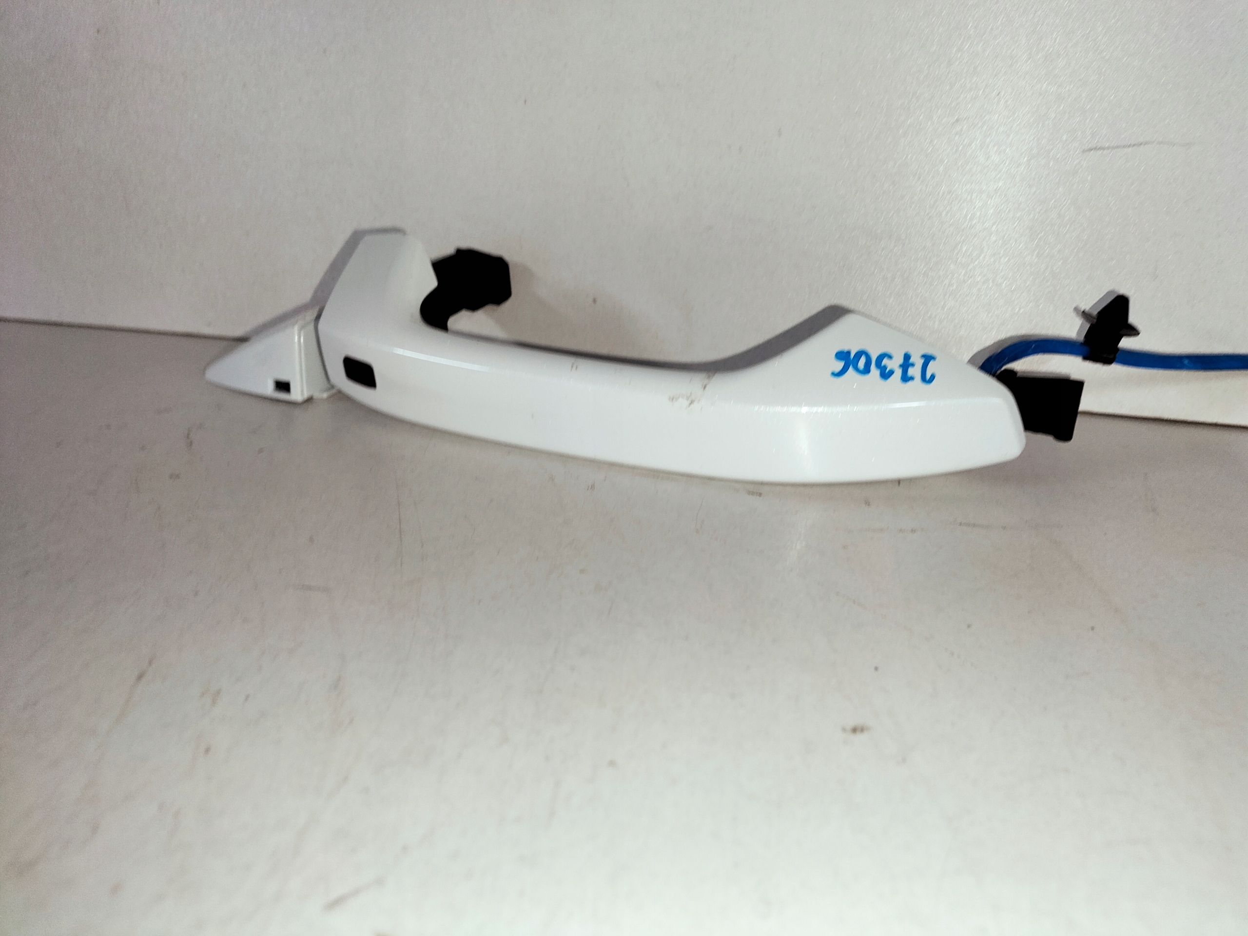 handle door front right KIA SPORTAGE 5 V 21