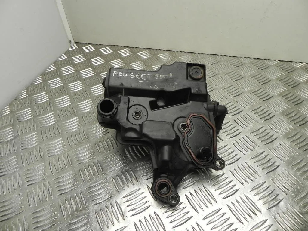 Odstojik oleju (separator) FORD MONDEO IV TURNIER (BA7) 9670033180 2.0L