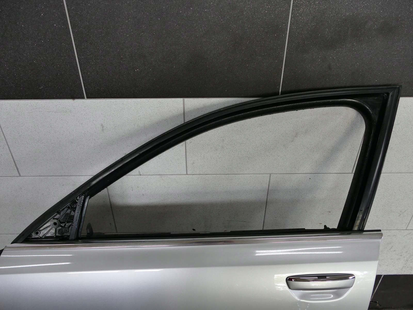 AUDI A8 D3 and LIFT door left front front LY7W