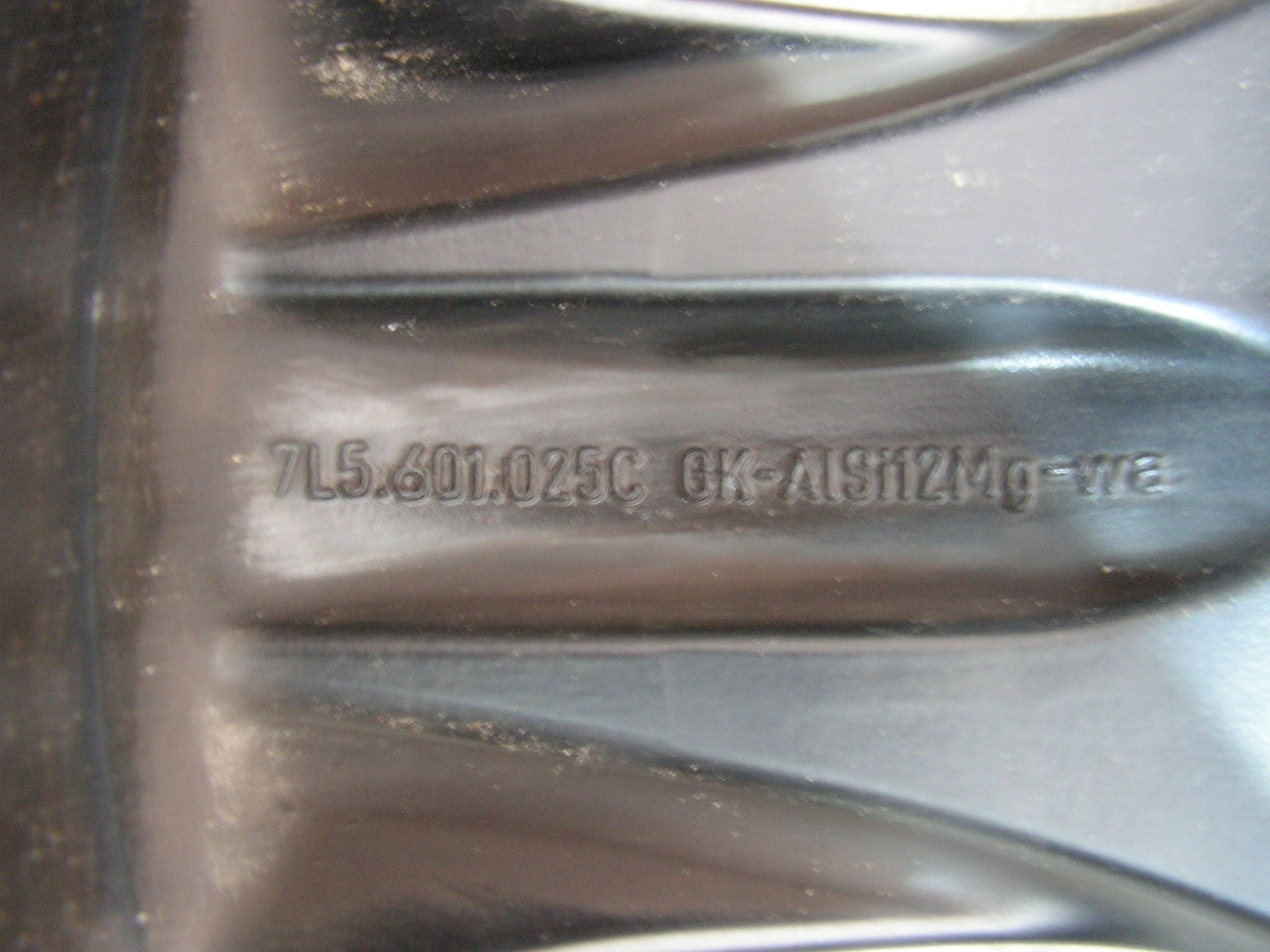 Porsche disk hliníkový 18 7L5601025C