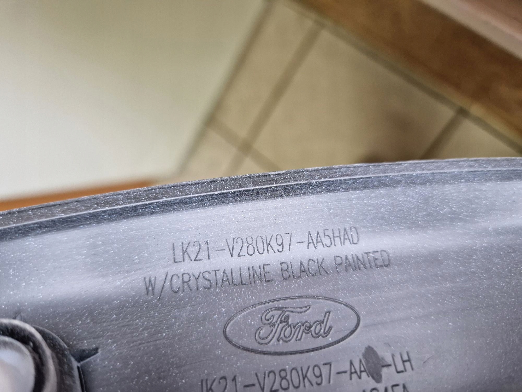 cap for fender left rear FORD CUSTOM ACTIVE LIFT 2017R->