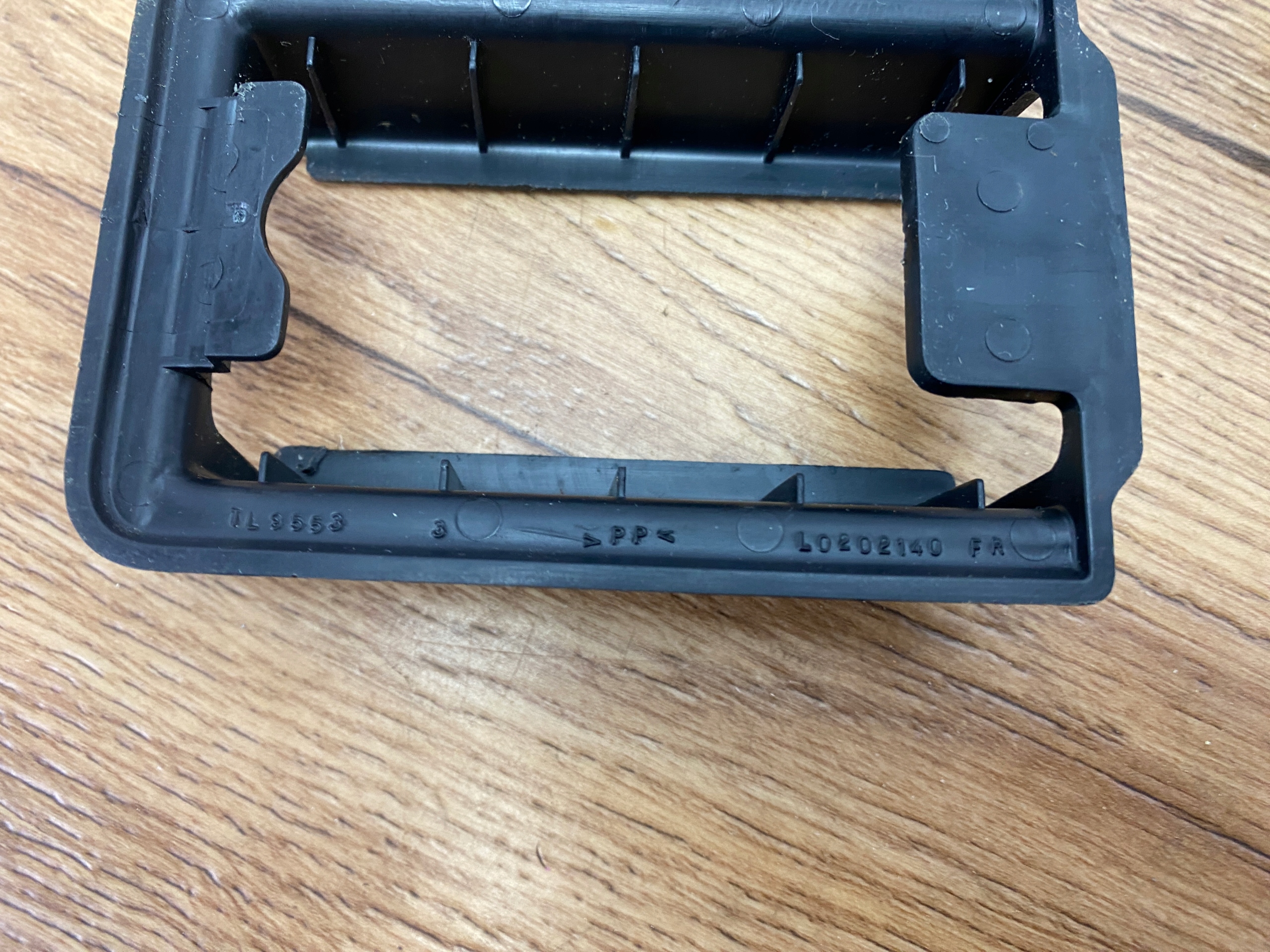 Blende Abdeckung Gehäuse prowadnicy szyny SITZ Dodge Challenger 2015+ USA
