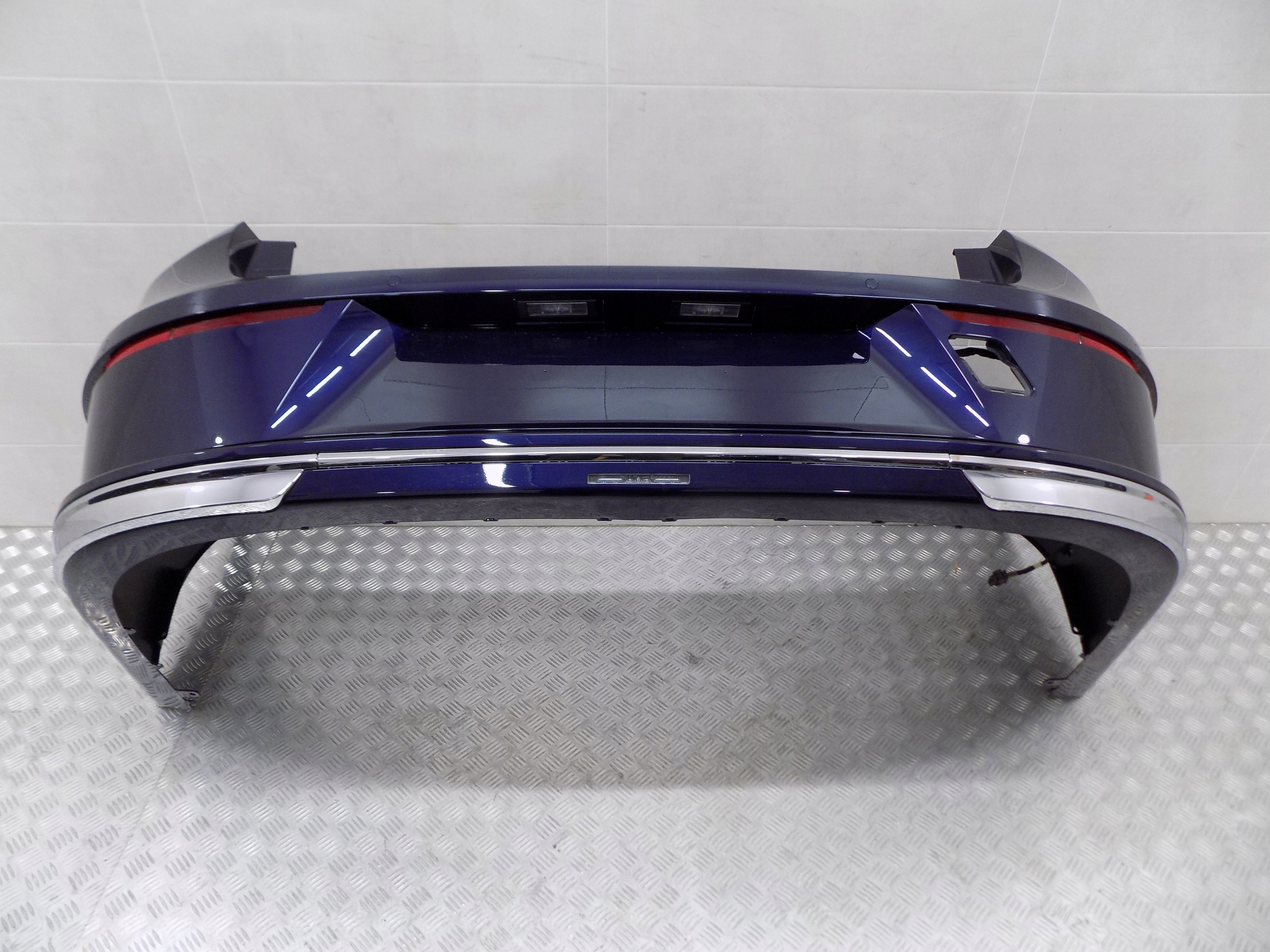 BMW 7 G70 bumper rear rear part 6 PDC C3Z