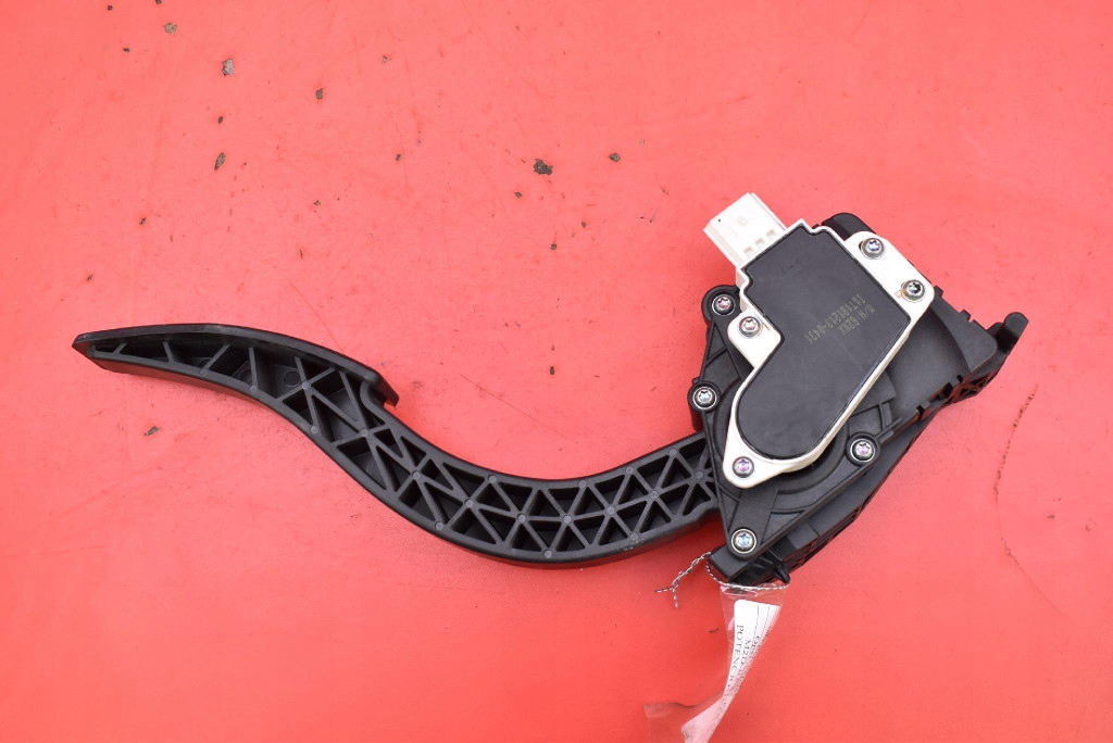 potentiometer accelerator pedal 95374184 OPEL AMPERA-E 60 kWh 204 KM 17-20
