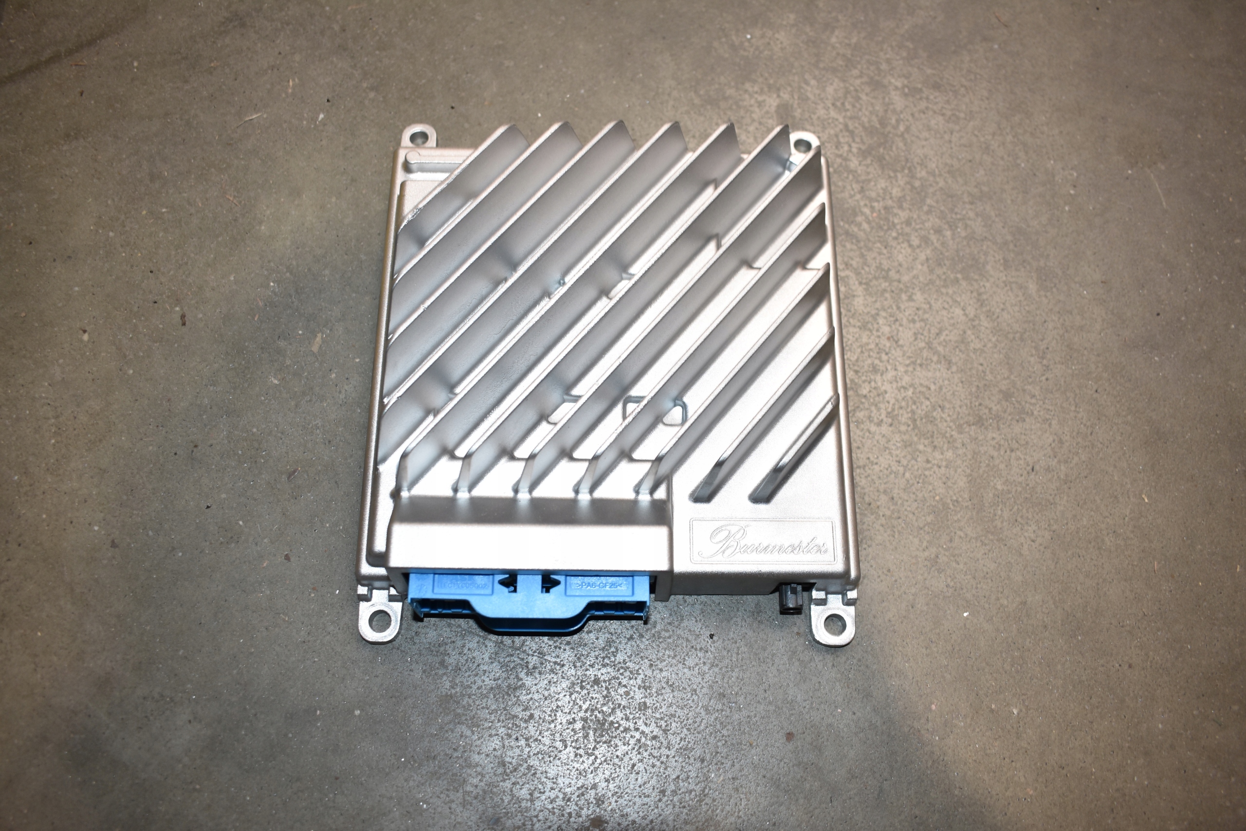 IDEALNY amplifier BURMESTER MERCEDES W214 1