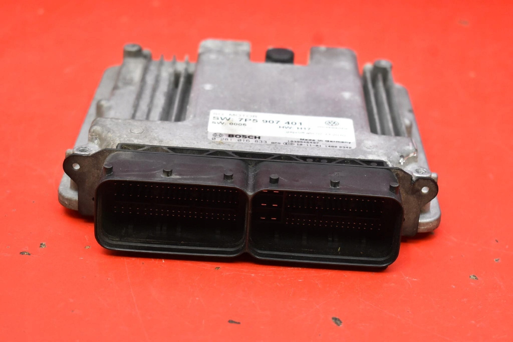 control unit computer of the engine 7P5907401 PORSCHE CAYENNE 2 II 92A 7P5 3.0 TDI