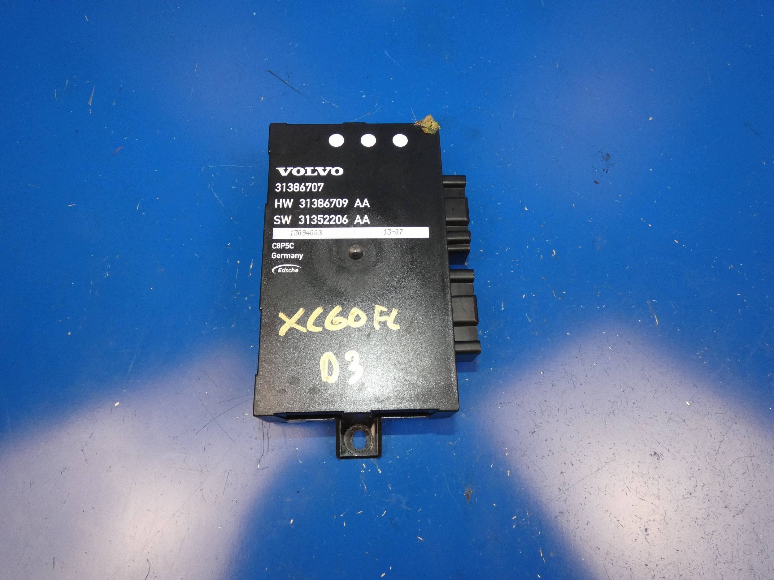 VOLVO XC60 and module control unit bonnet electrical