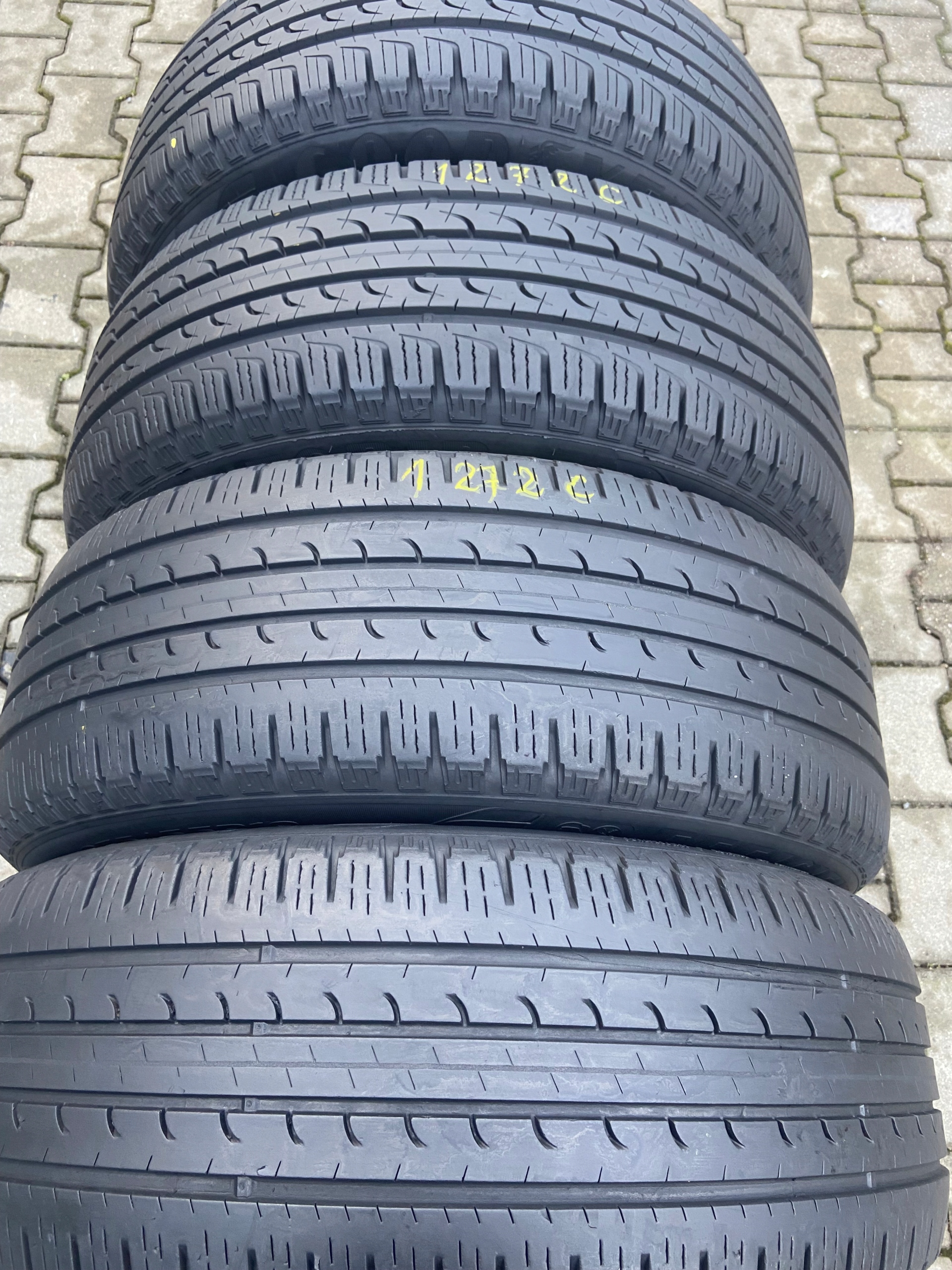 GOODYEAR EFFICIENT GRIP 235/55/19 105V SUV 4X4