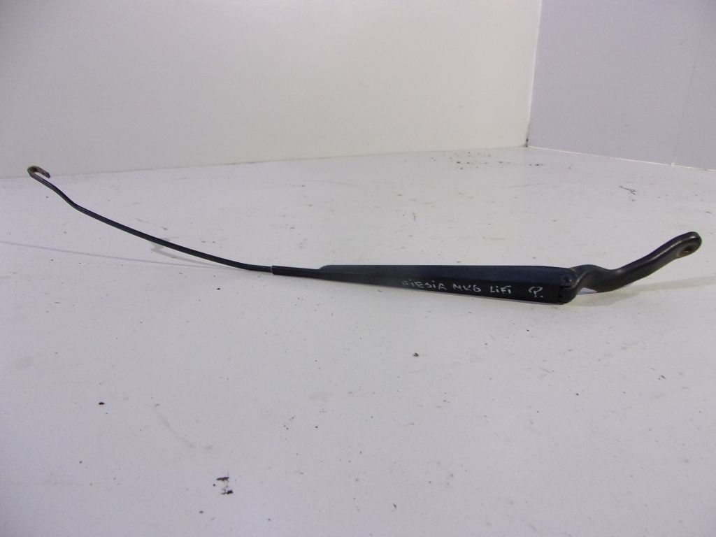 Ford Fiesta MK6 lift wiper arm