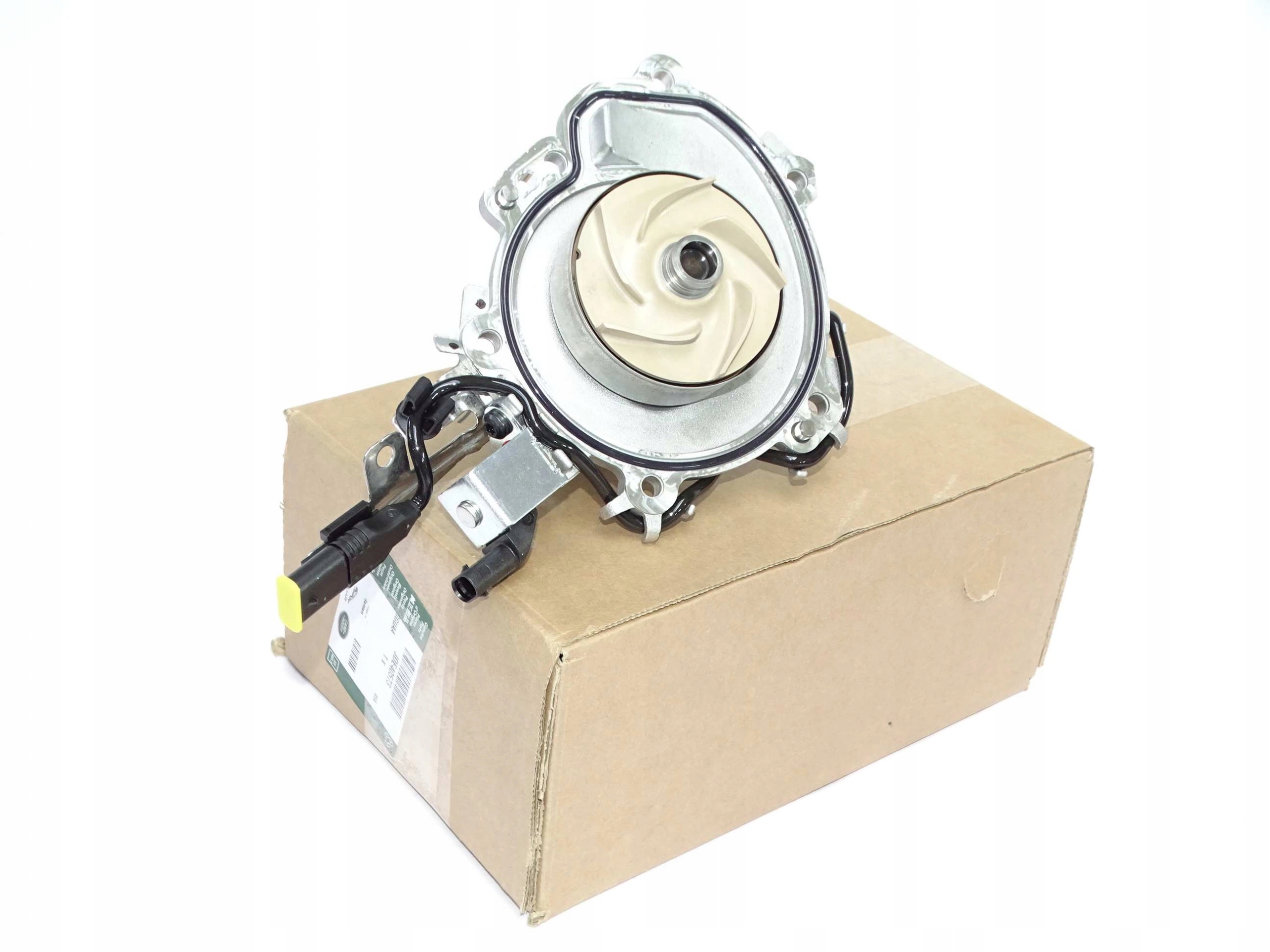 ORYGINALNA pompa wody EVOQUE DISCOVERY SPORT 2 0 P Part manufacturer Land Rover original OE