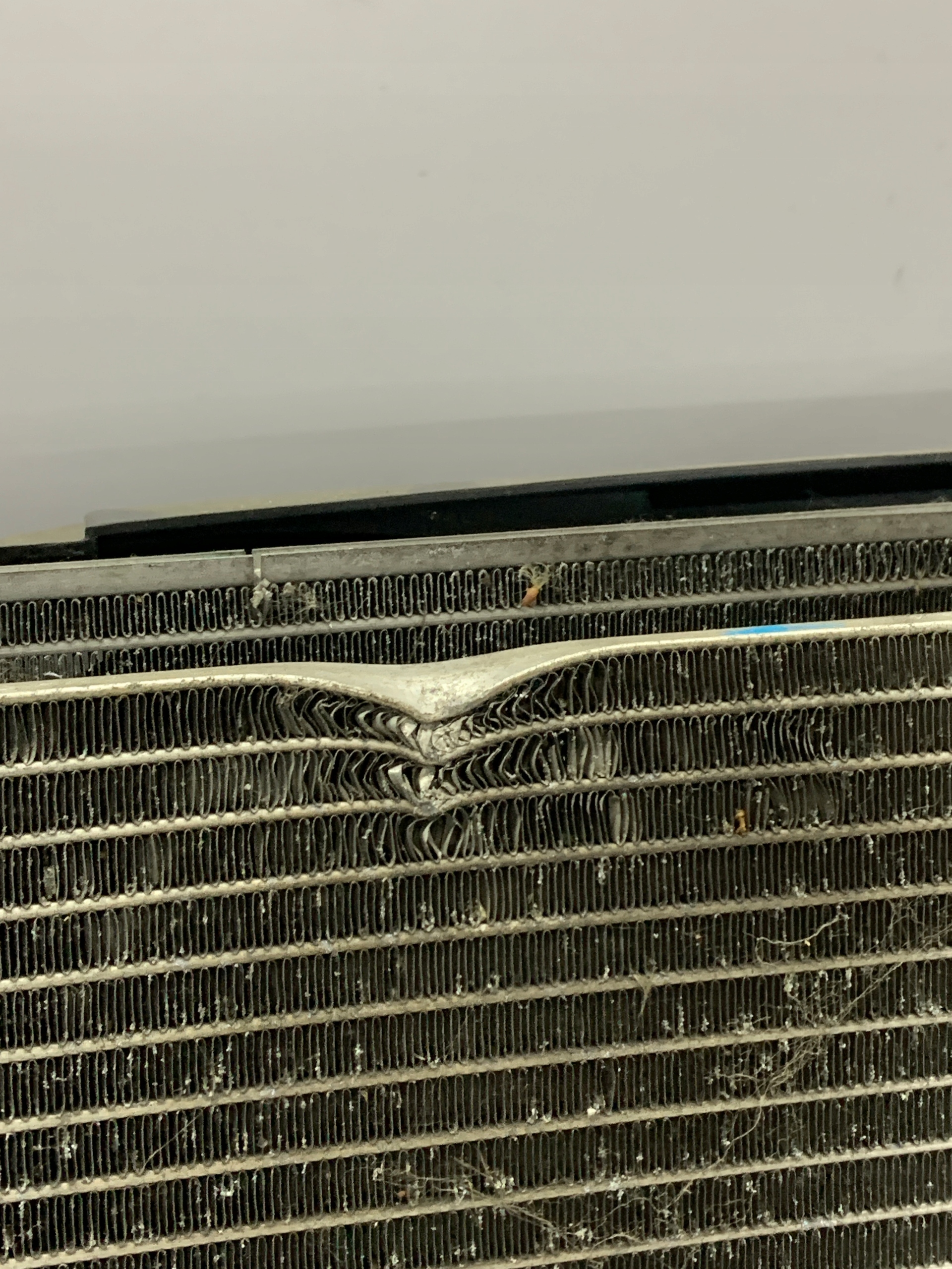 chladič ventilátor intercooler RENAULT CAPTUR LIFT 0.9 TCE 17-19