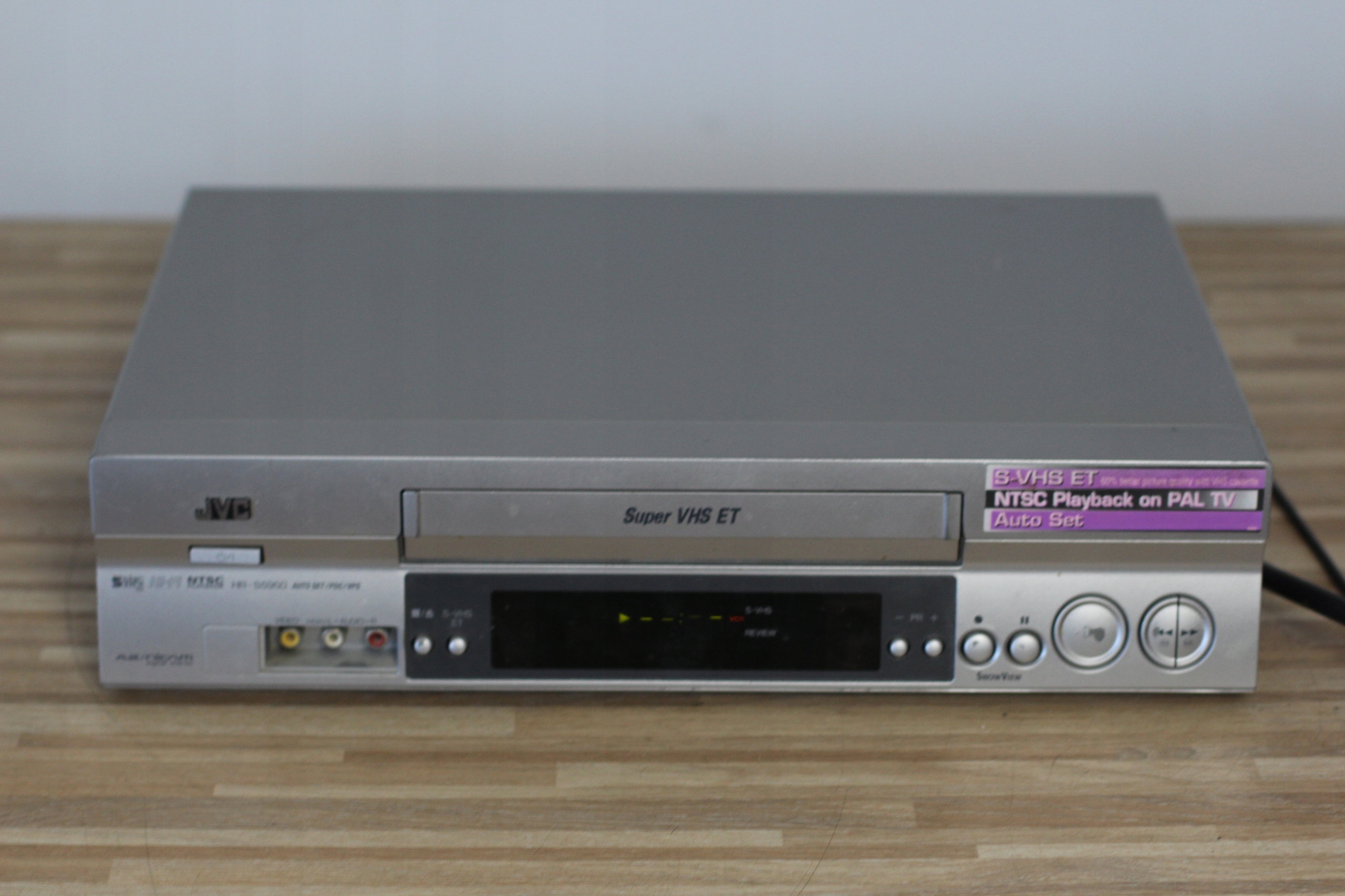 JVC-HR-S5950 magnetowid , opis