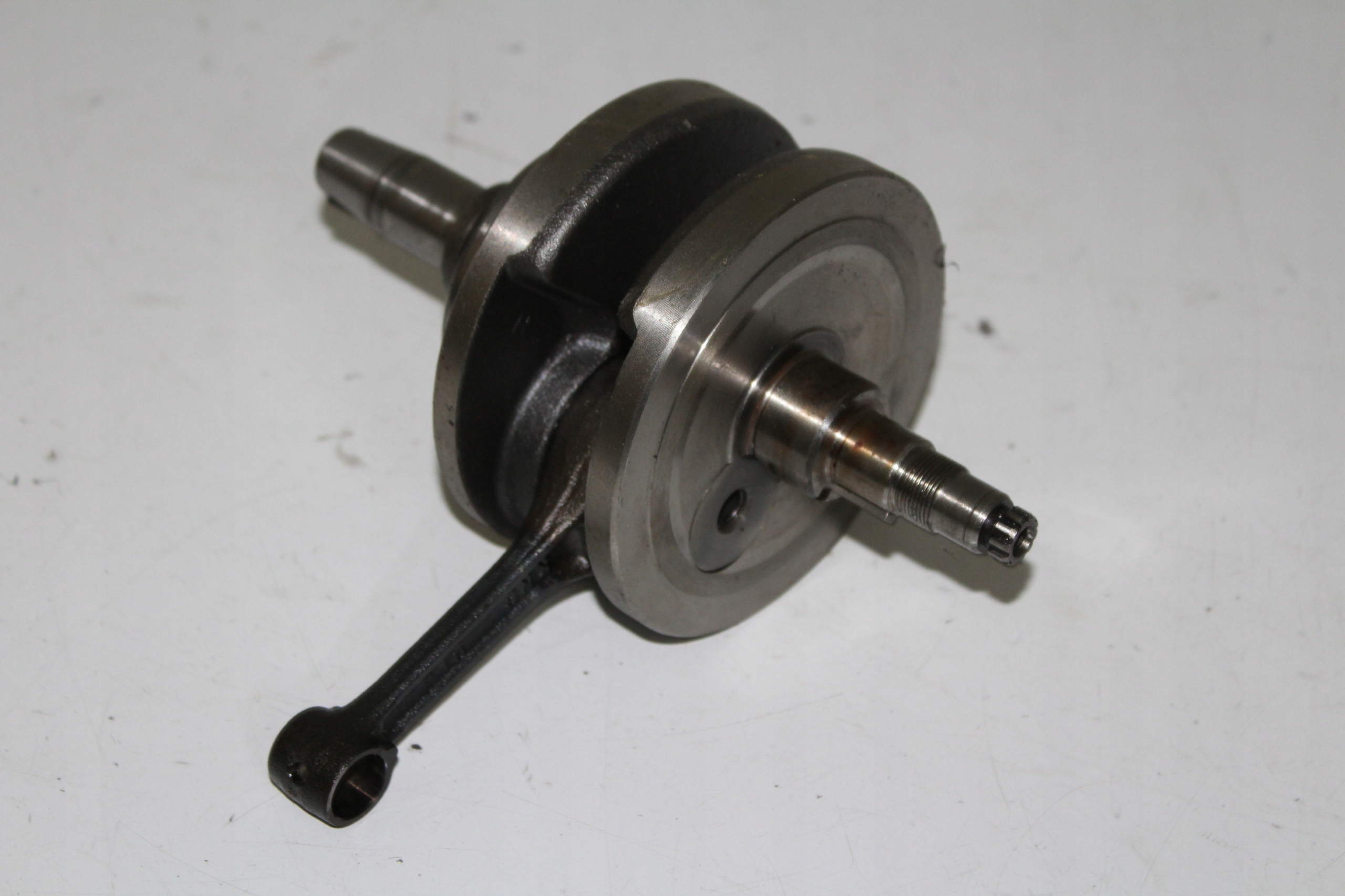 4168541685 - DAELIM DAYSTAR VL 125 колінчастий вал шатун