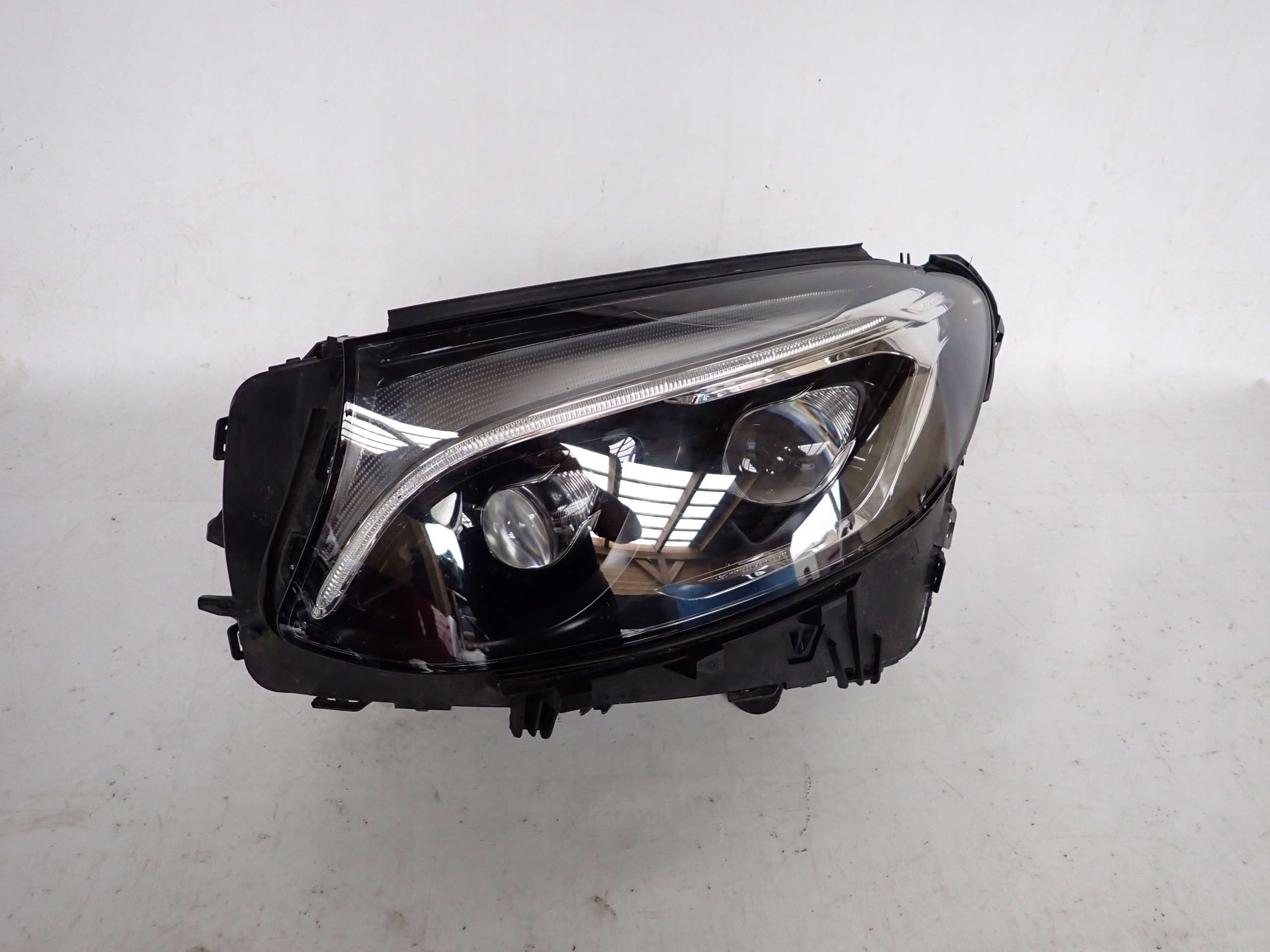 light front front left MERCEDES GLC W253 FULL LED ILS A2539065701 EUROPA