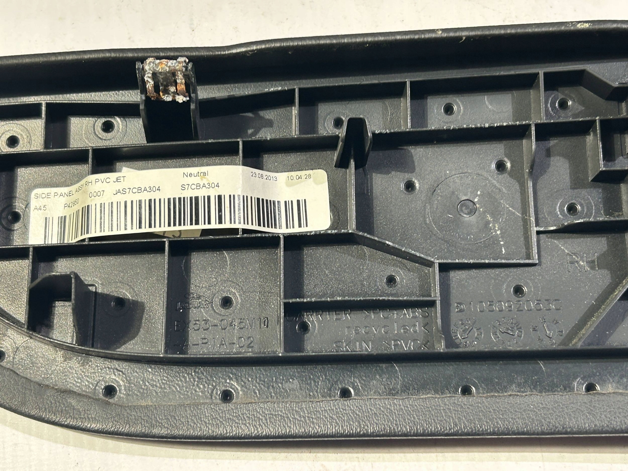 Panel cover side tunelu srodkowego right left Jaguar F-Type x152 2013r