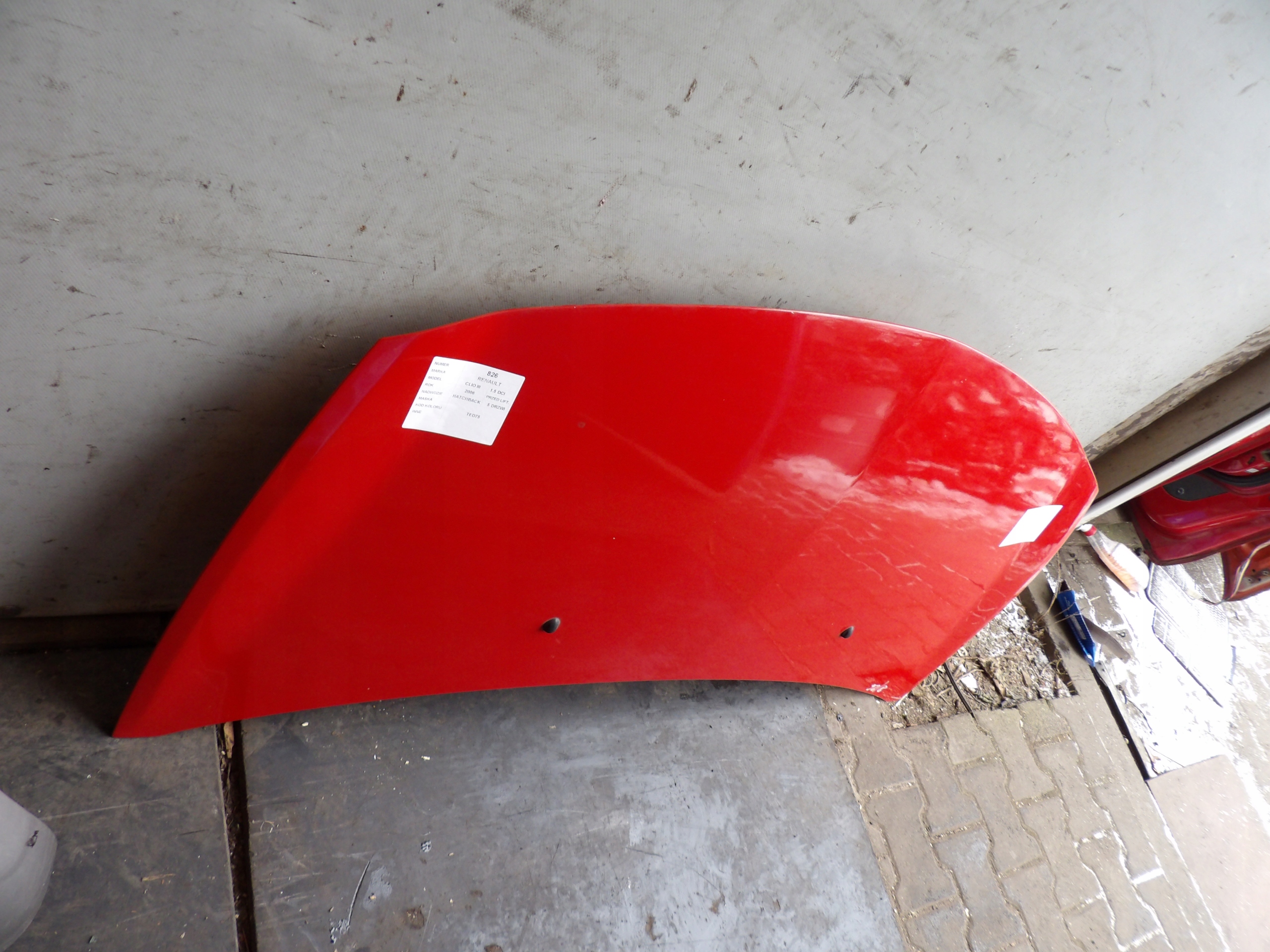 Renault Clio III cofano lak. TED75 HB 5D