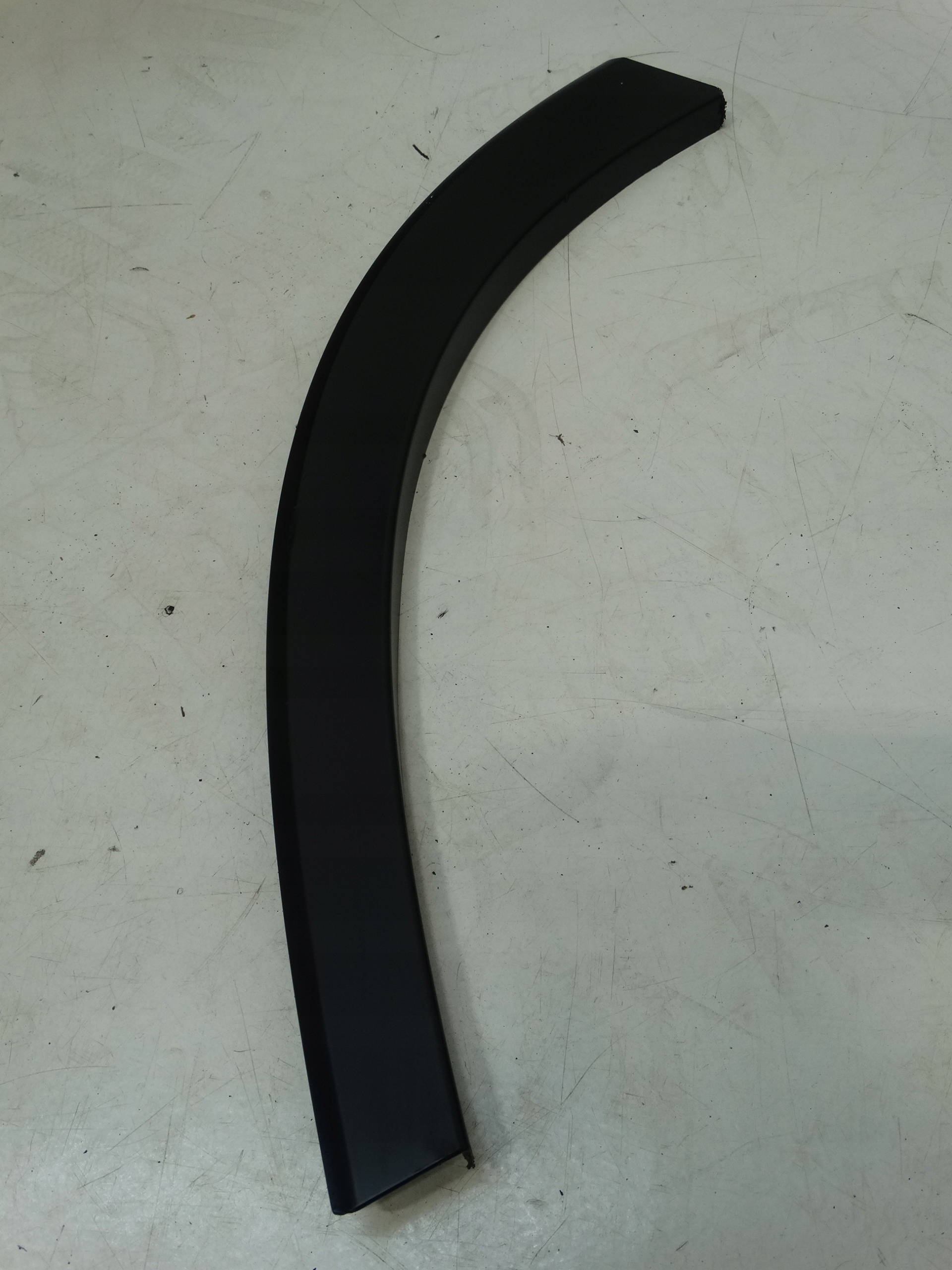 moulding cap of a bumper left front SEAT ATECA 20R.- 575854827D