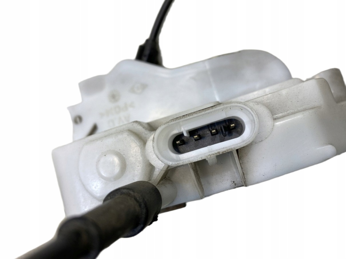 zámek dveře pravý předek CITROEN C3 a 4 PIN