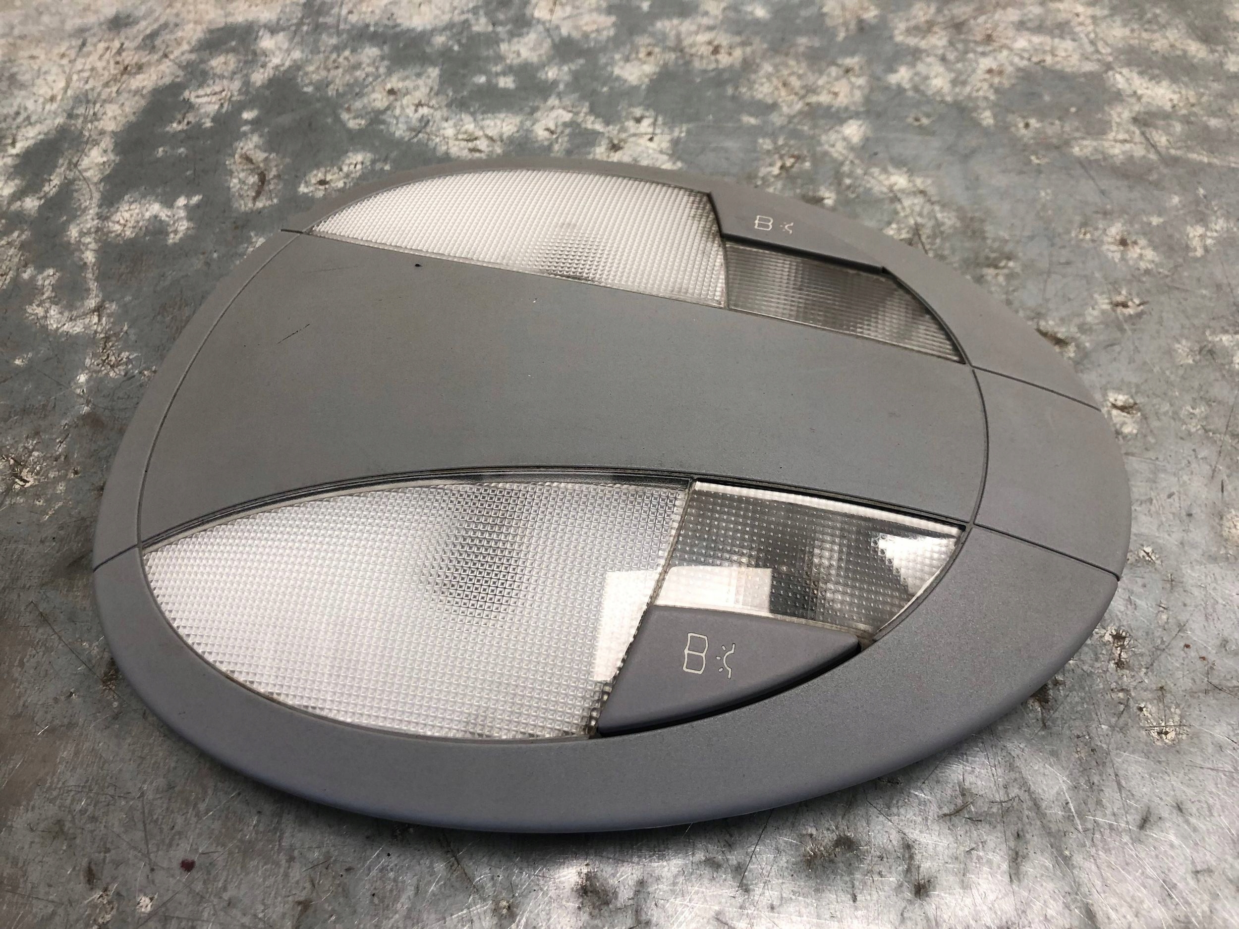 FANALE CIELO INTERNO MERCEDES W211 A2118201901