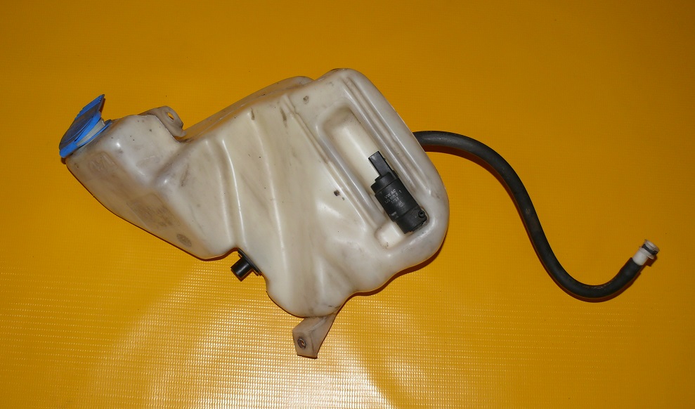 washer fluid tank XENON POMPKI AUDI S6 A6 C5 4B0955453K