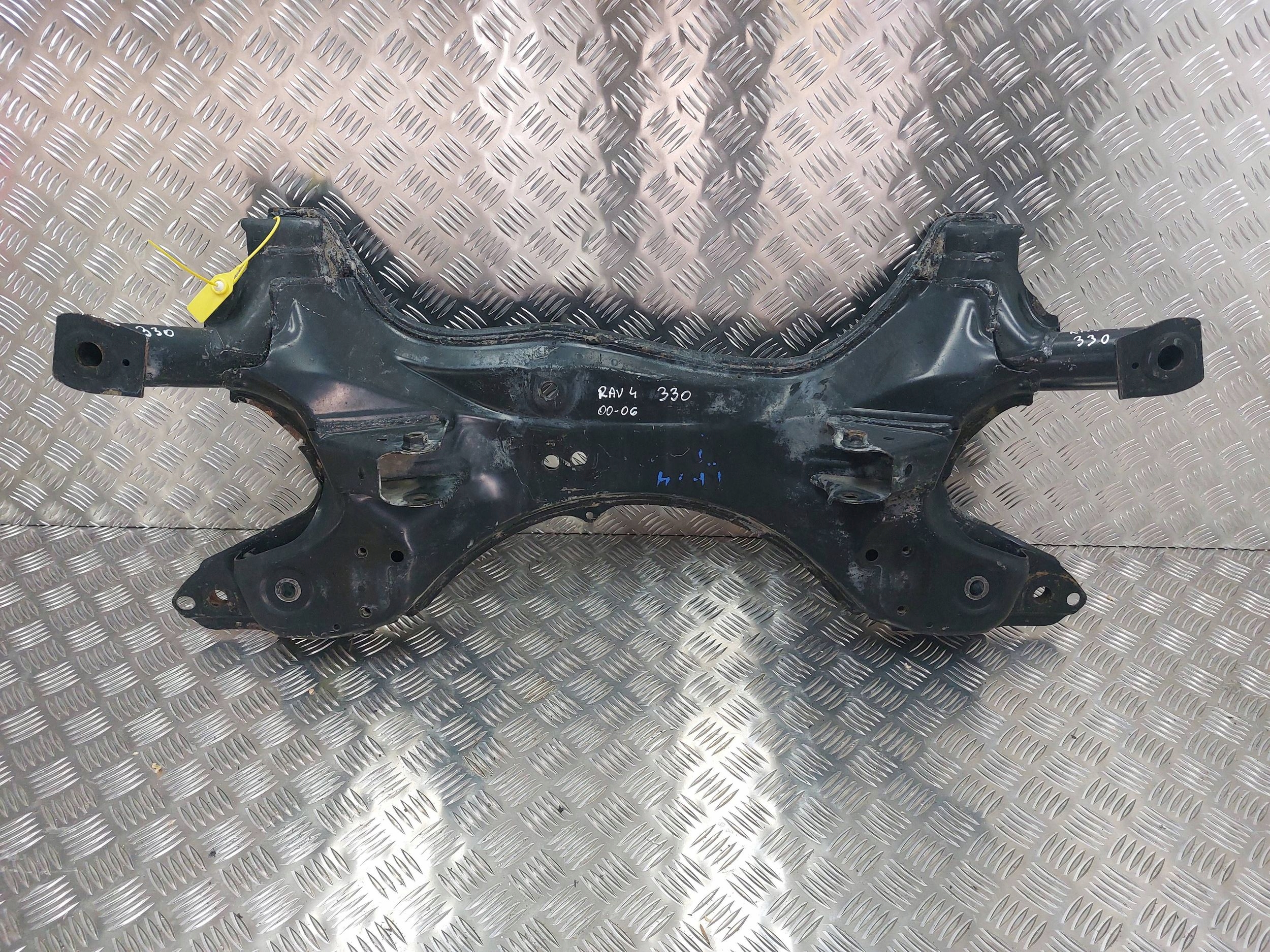 axle beam axle beam subframe front TOYOTA RAV4 II 01-06
