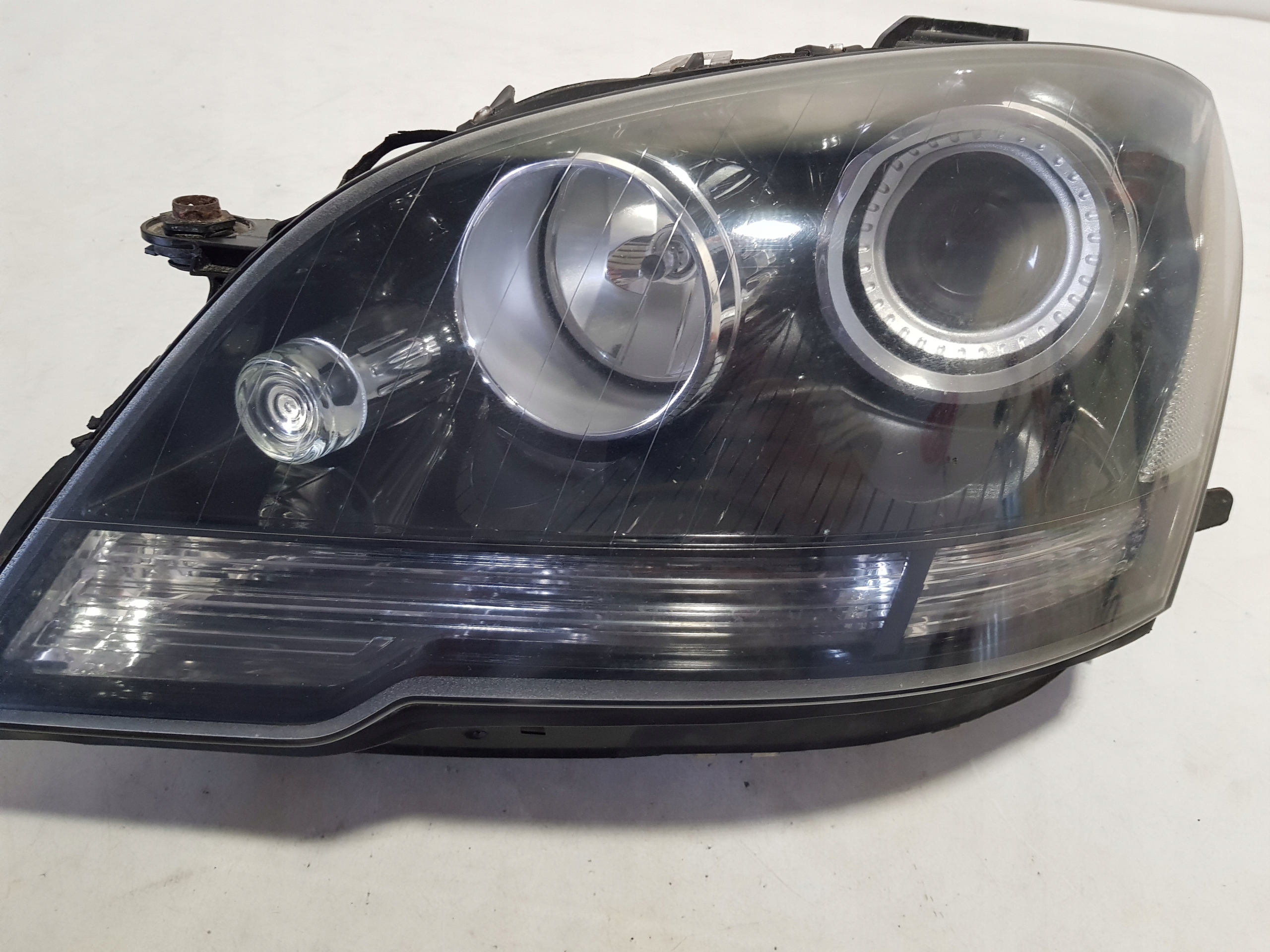 MERCEDES ML W164 AMG LIFT light BI-XENON left front A1648209761