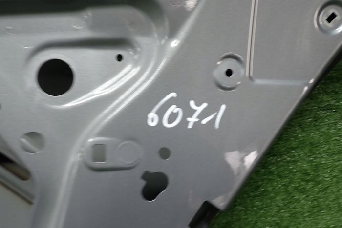 BMW F40 1 door right rear. rear part