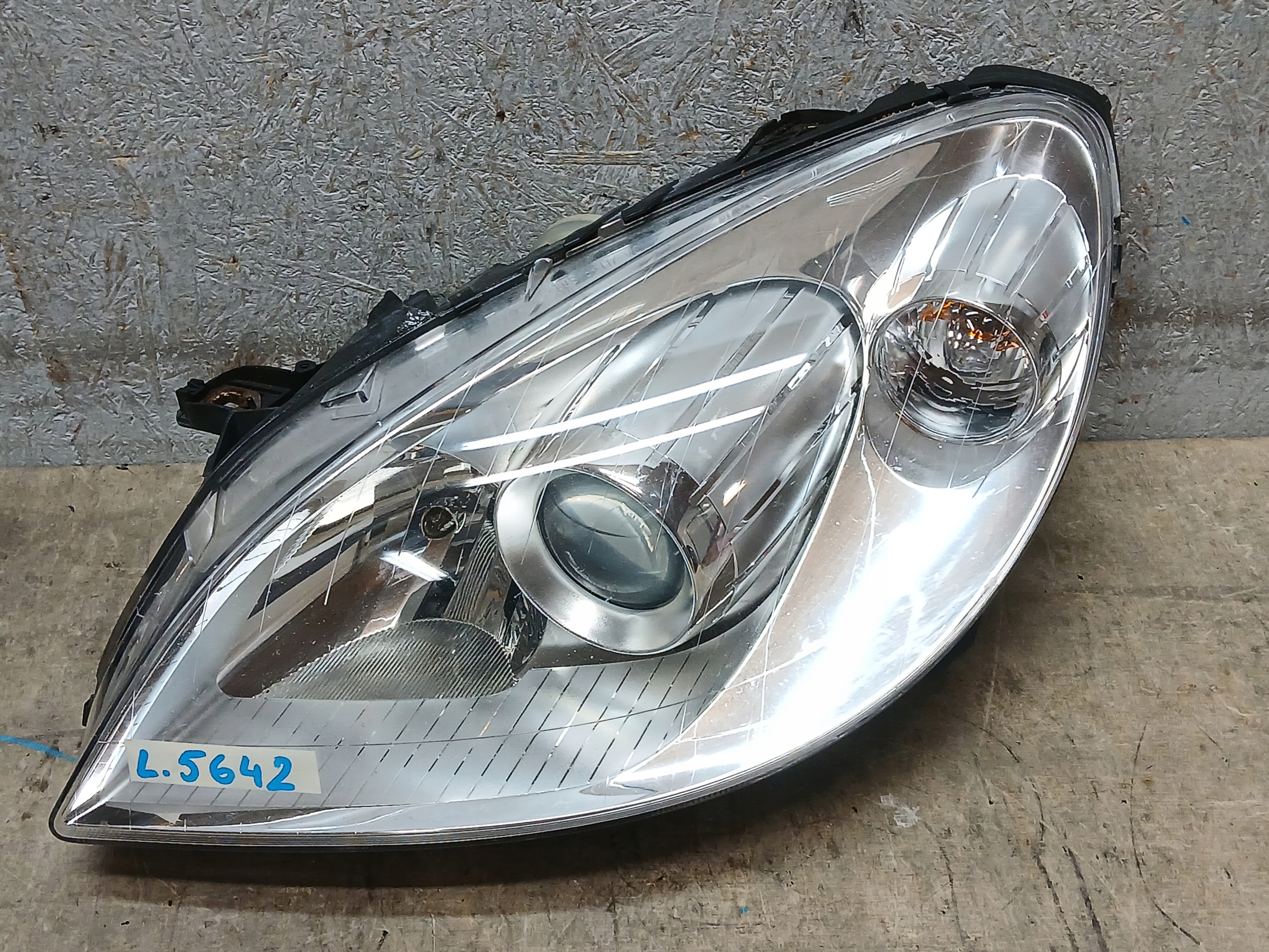 light front left MERCEDES B KLASA W169 A1698201761
