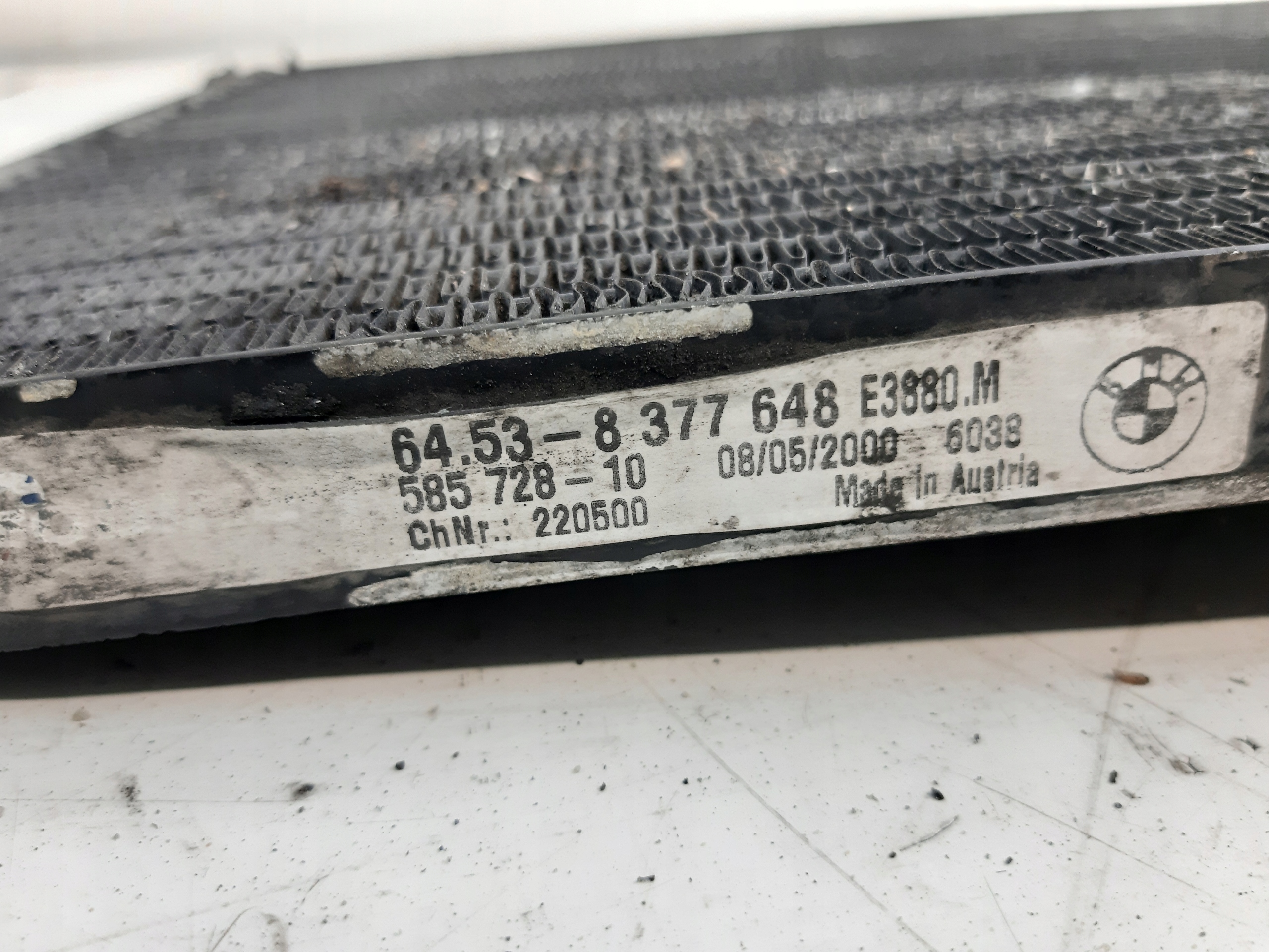 BMW 3 E46 2.0D 136HP Radiateur climatisation 8377648