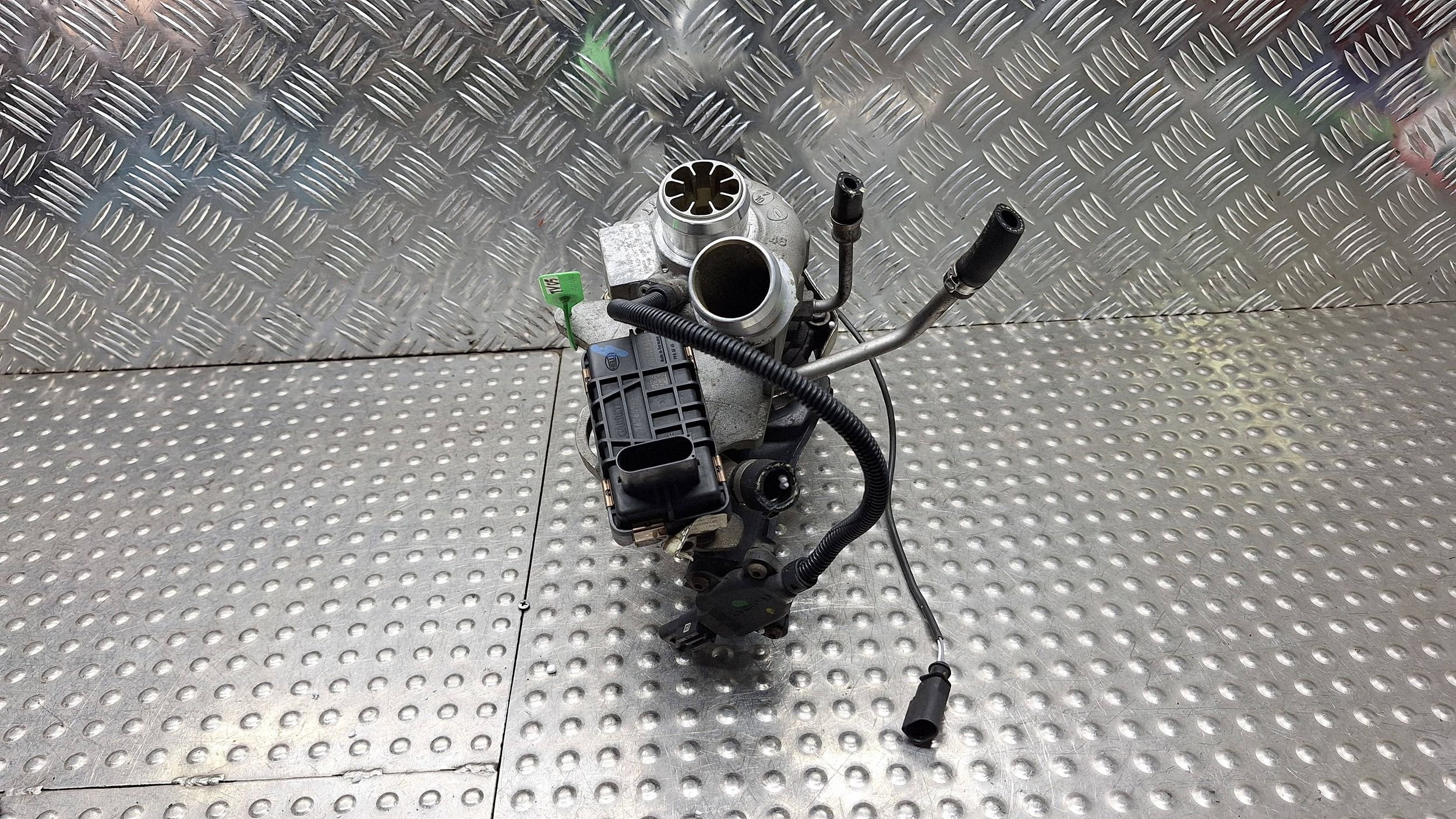 turbo 057145074N PORSCHE CAYENNE 92A AUDI Q7 4.2 TDI