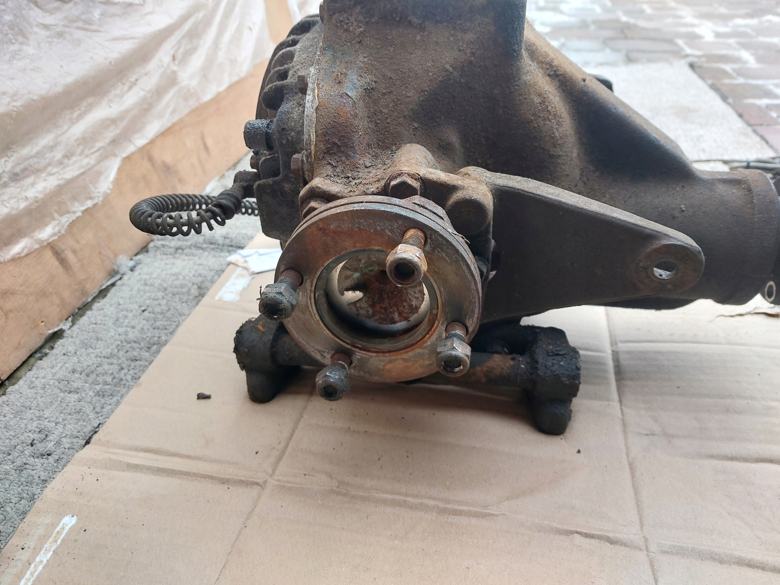 differential diff rear part ASTON MARTIN VANTAGE DB7 01r C04HU-004-039