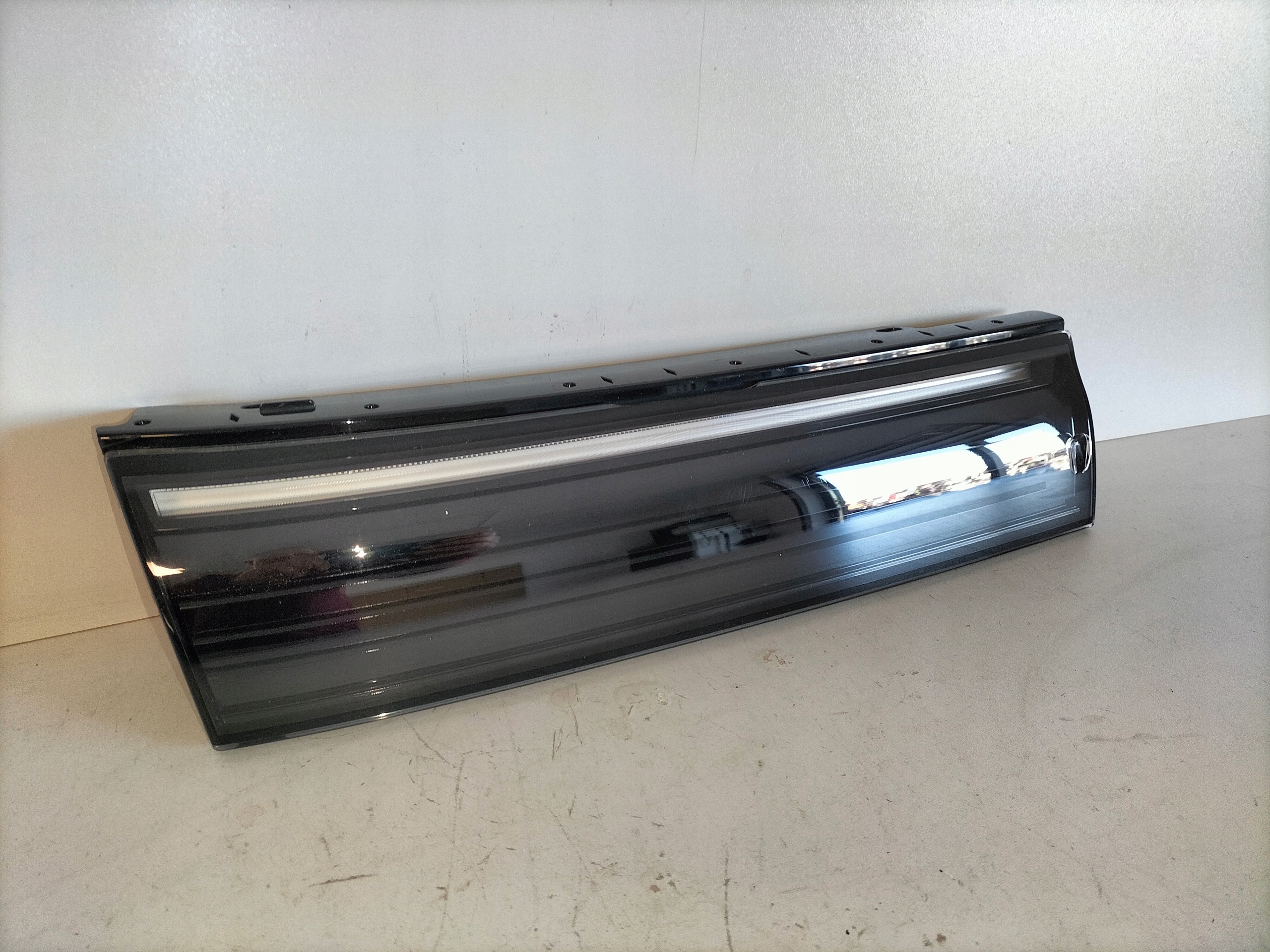 light front light LED DRL grille grilla right VW TIGUAN III 24-26