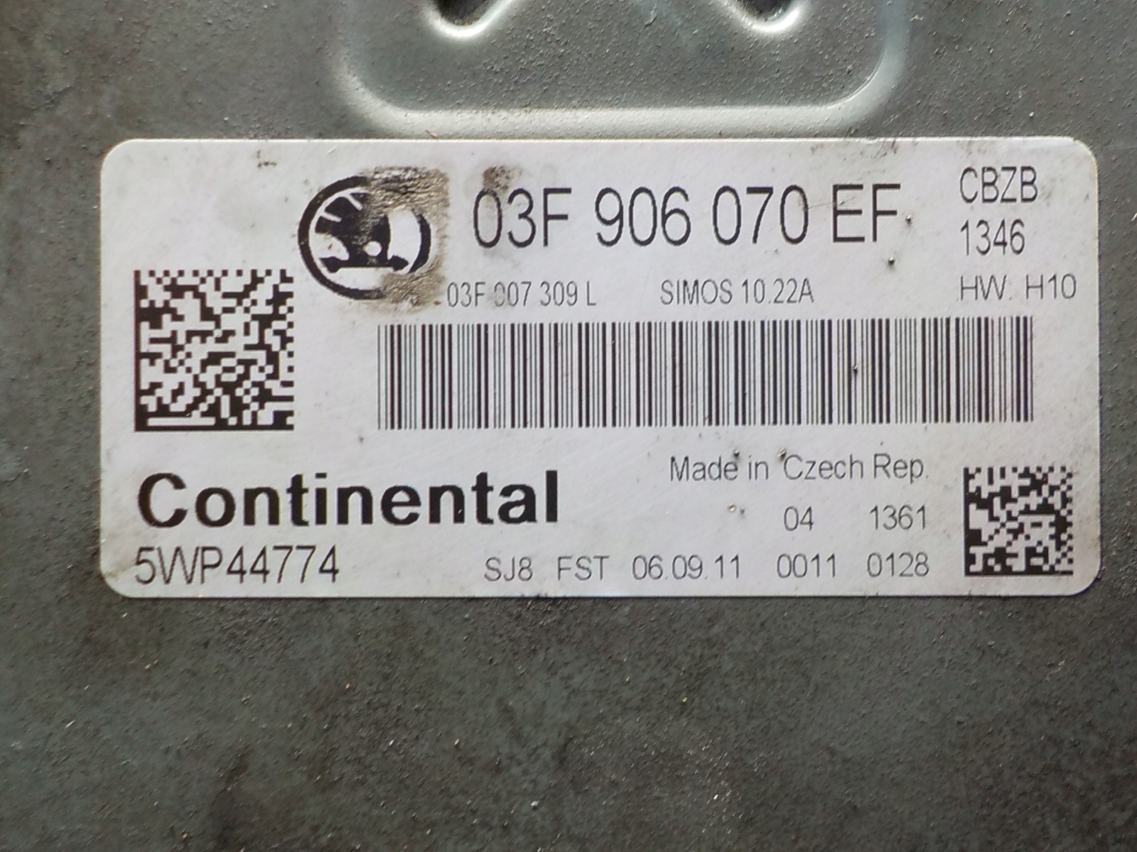 SKODA FABIA II computer control unit 03F906070EF 5WP44774
