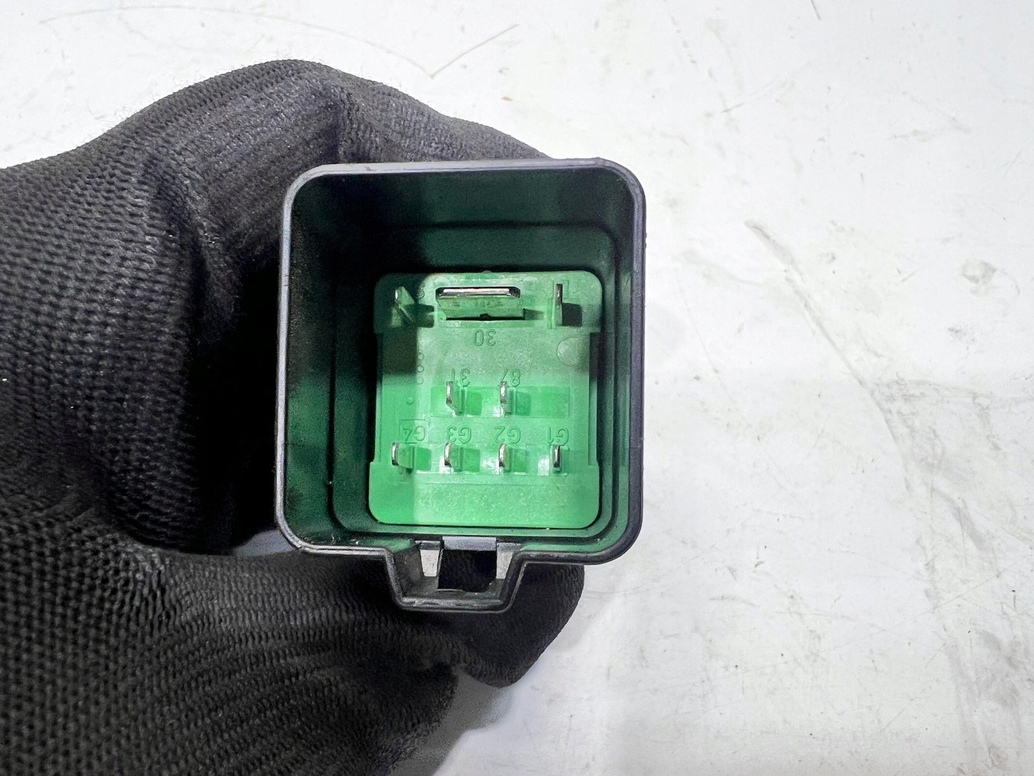 relay plugs ZAROWYCH AUDI VW SEAT 51799026