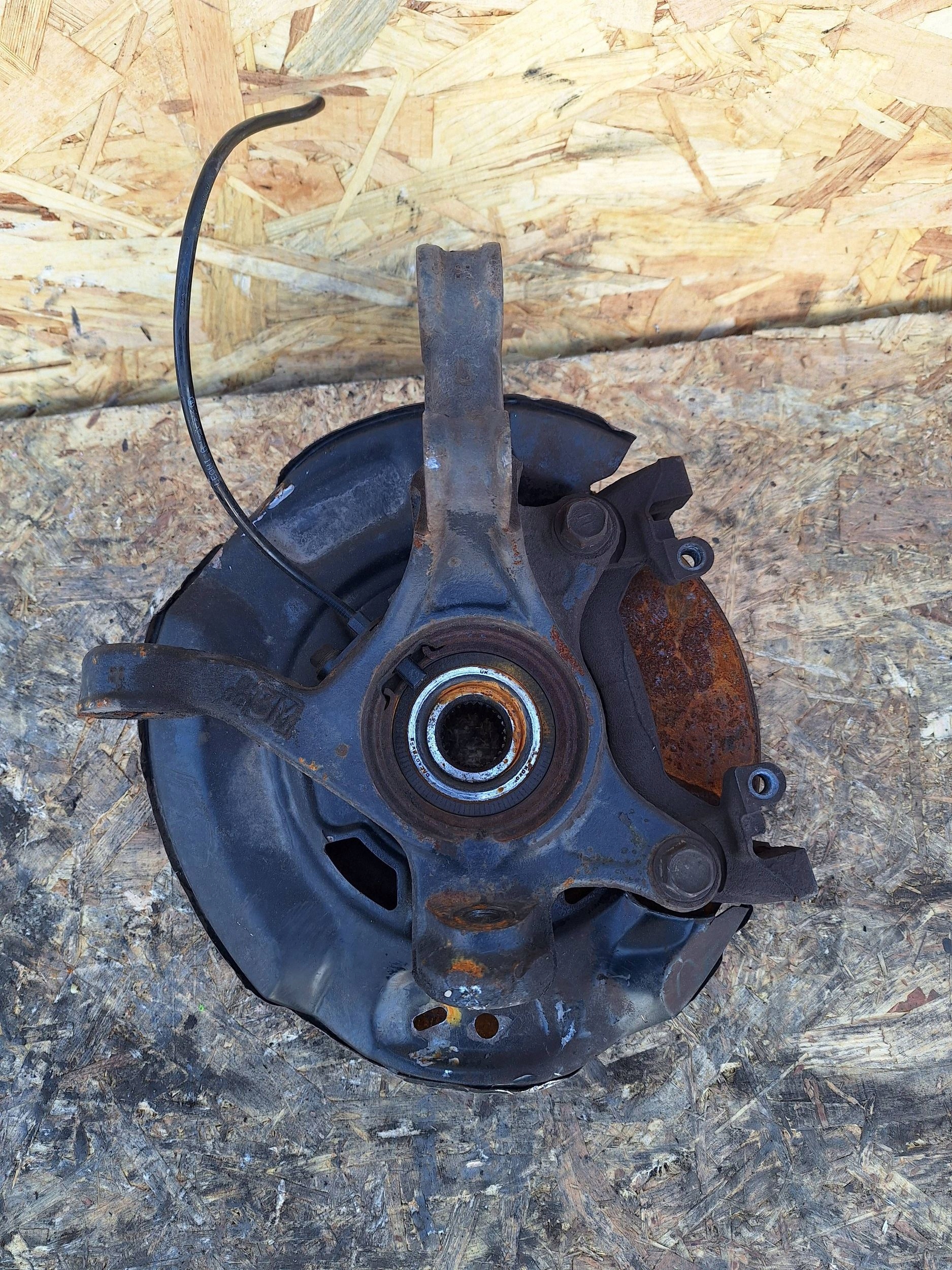 swing left front TOYOTA YARIS II 06-11