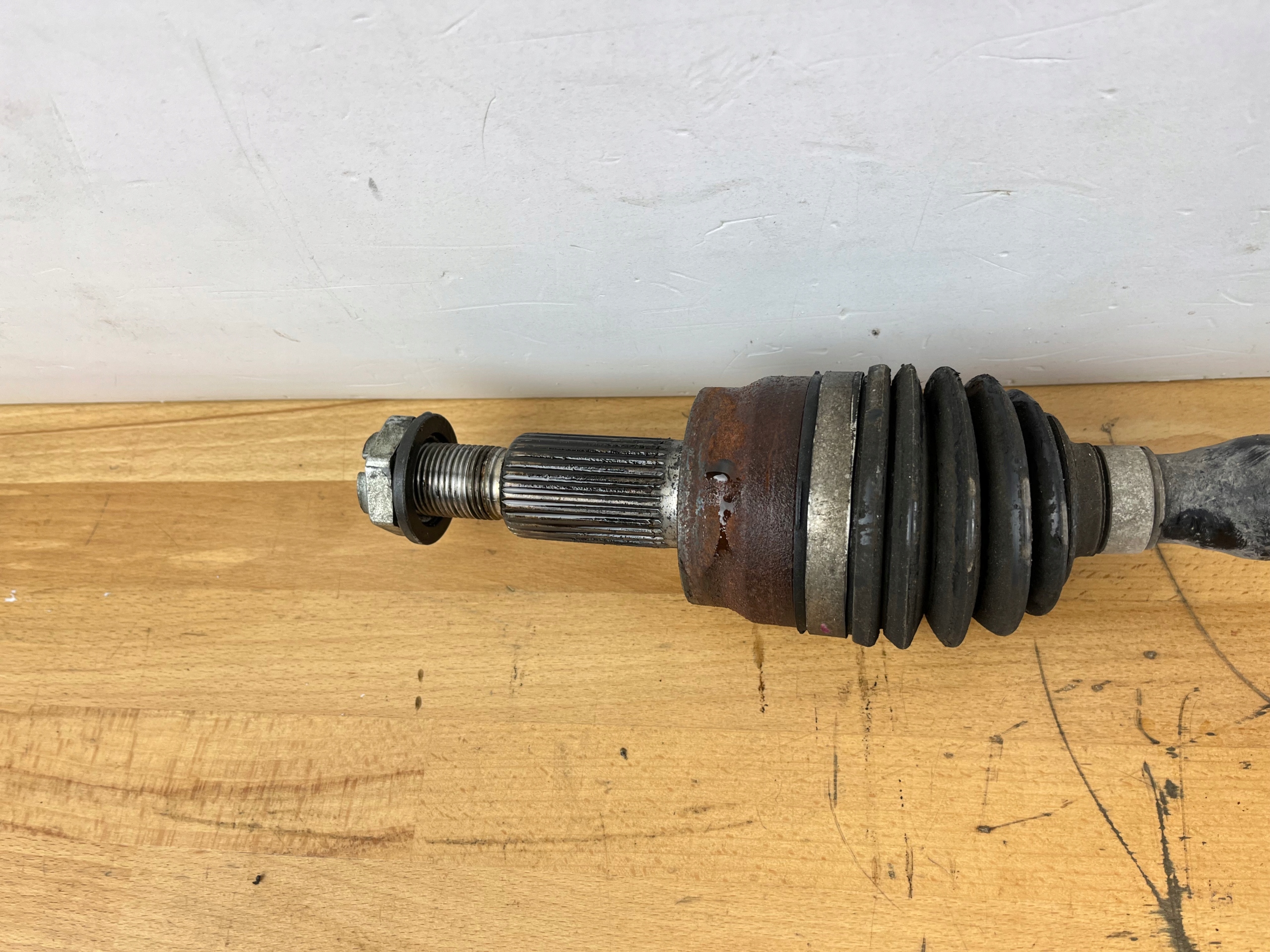 semi-axis left rear LAND ROVER EVOQUE II JAGUAR E-PACE 2.0D K8D2-4K139-AB